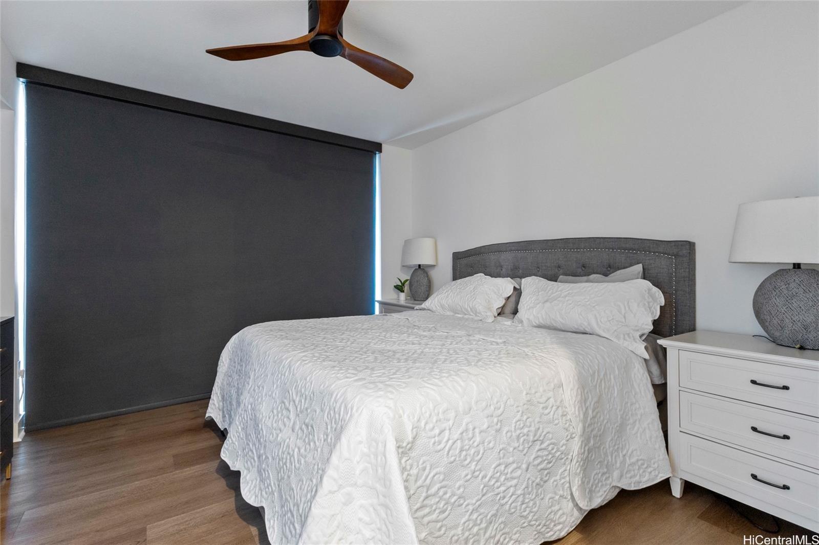 The Collection condo # 3006, Honolulu, Hawaii - photo 6 of 8