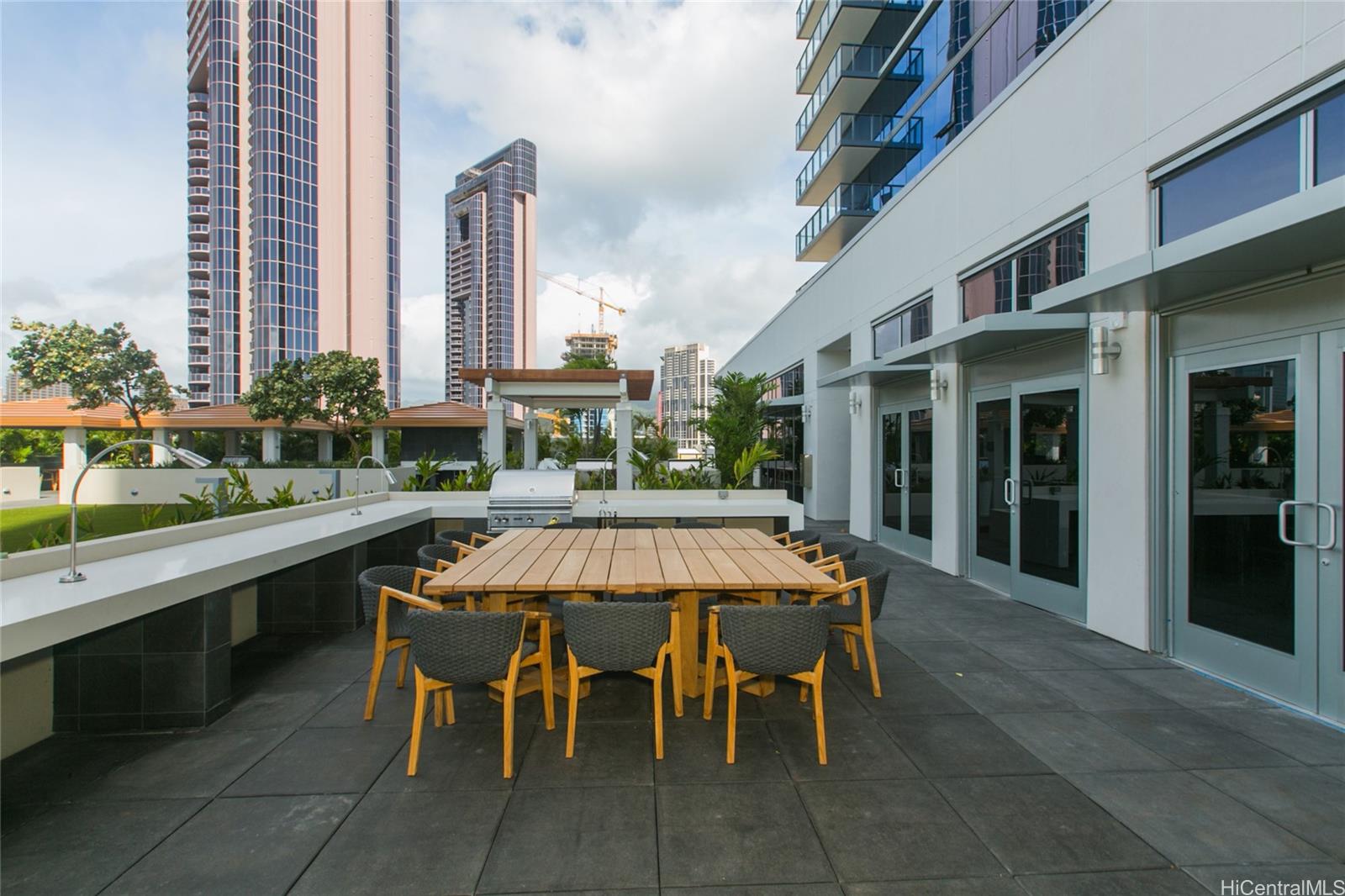 The Collection condo # 3403, Honolulu, Hawaii - photo 20 of 25