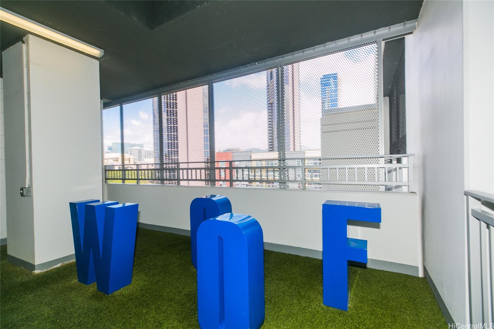 The Collection condo # 3403, Honolulu, Hawaii - photo 23 of 25