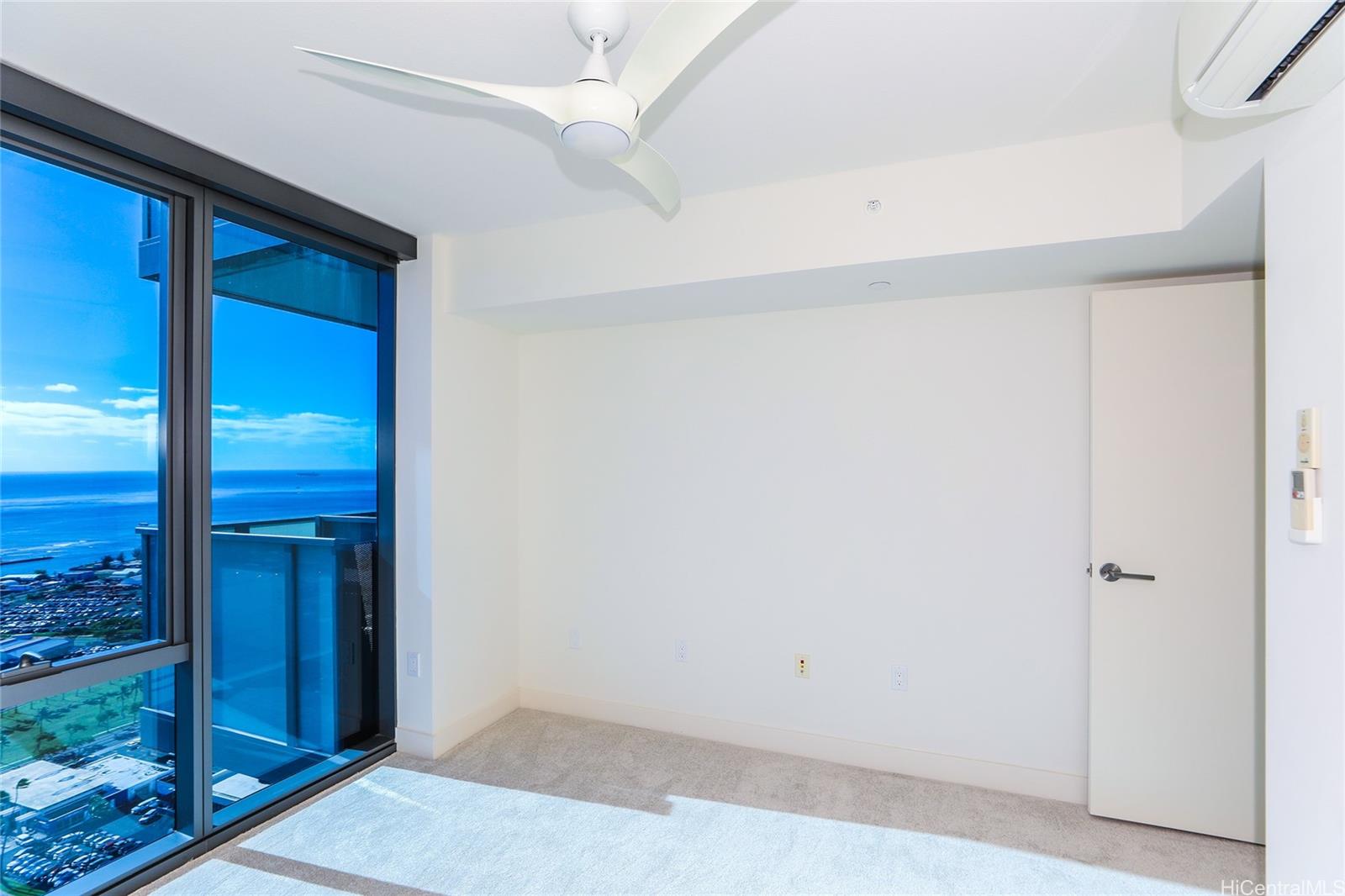 The Collection condo # 3403, Honolulu, Hawaii - photo 7 of 25