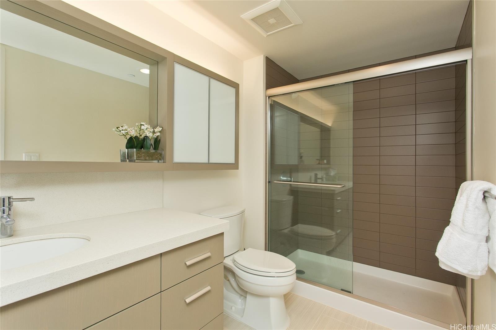 The Collection condo # 3407, Honolulu, Hawaii - photo 12 of 23