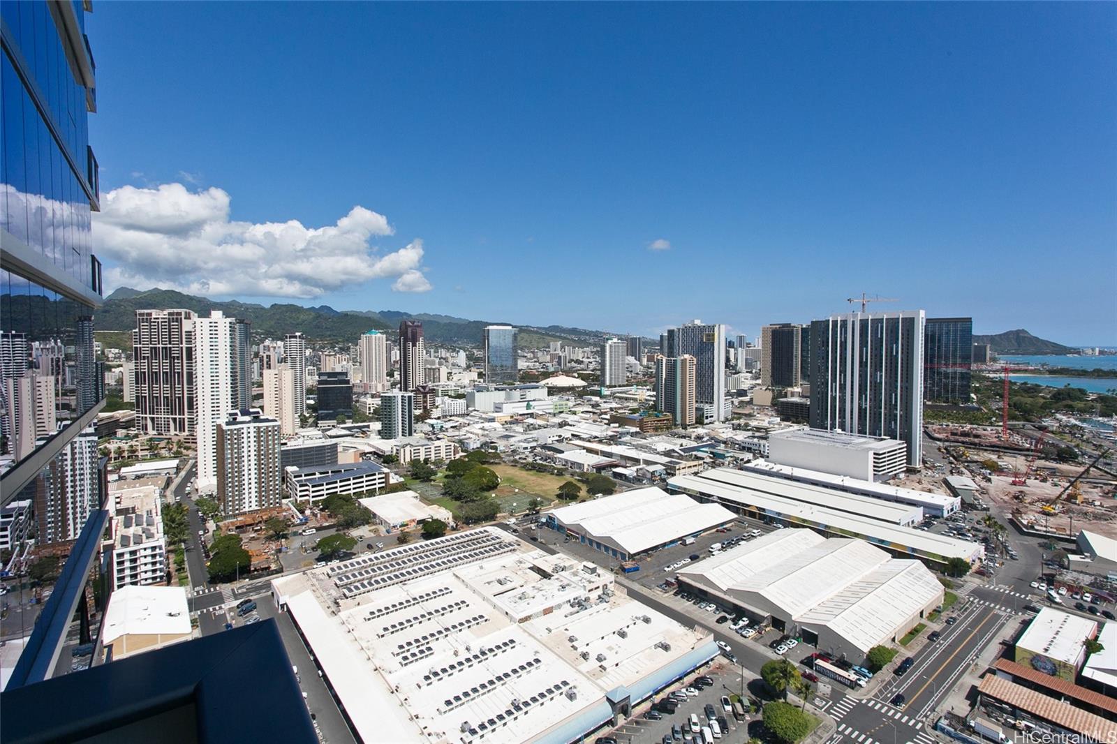 The Collection condo # 3407, Honolulu, Hawaii - photo 6 of 23