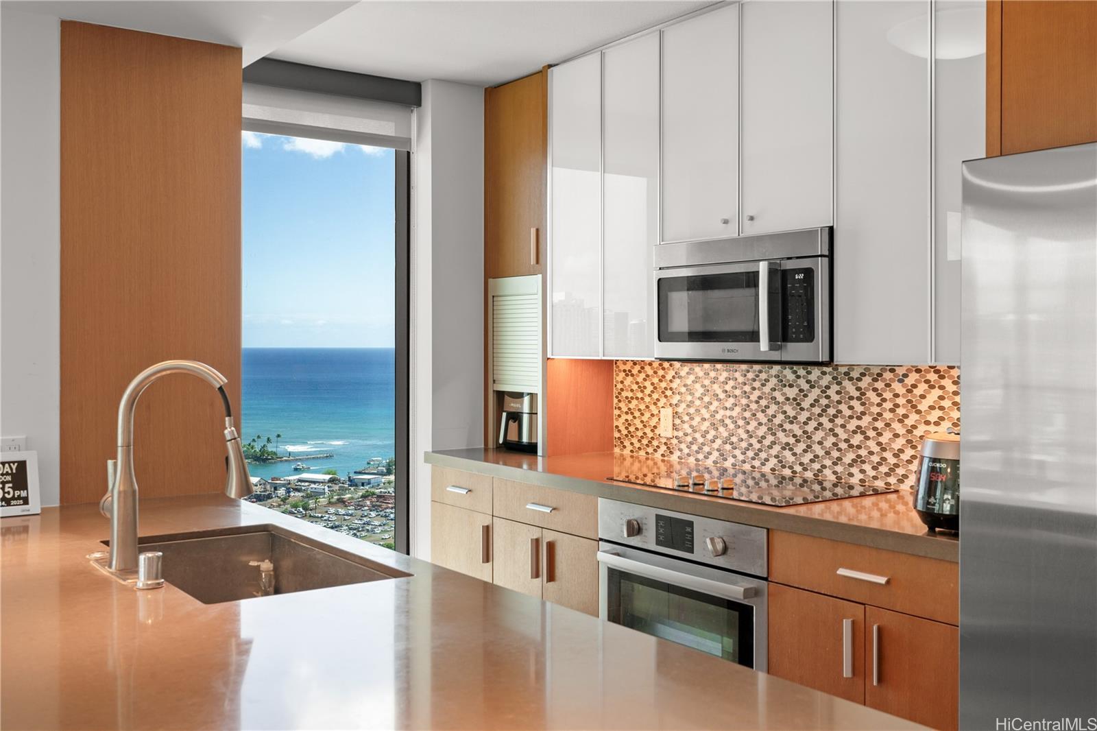 The Collection condo # 3409, Honolulu, Hawaii - photo 11 of 25