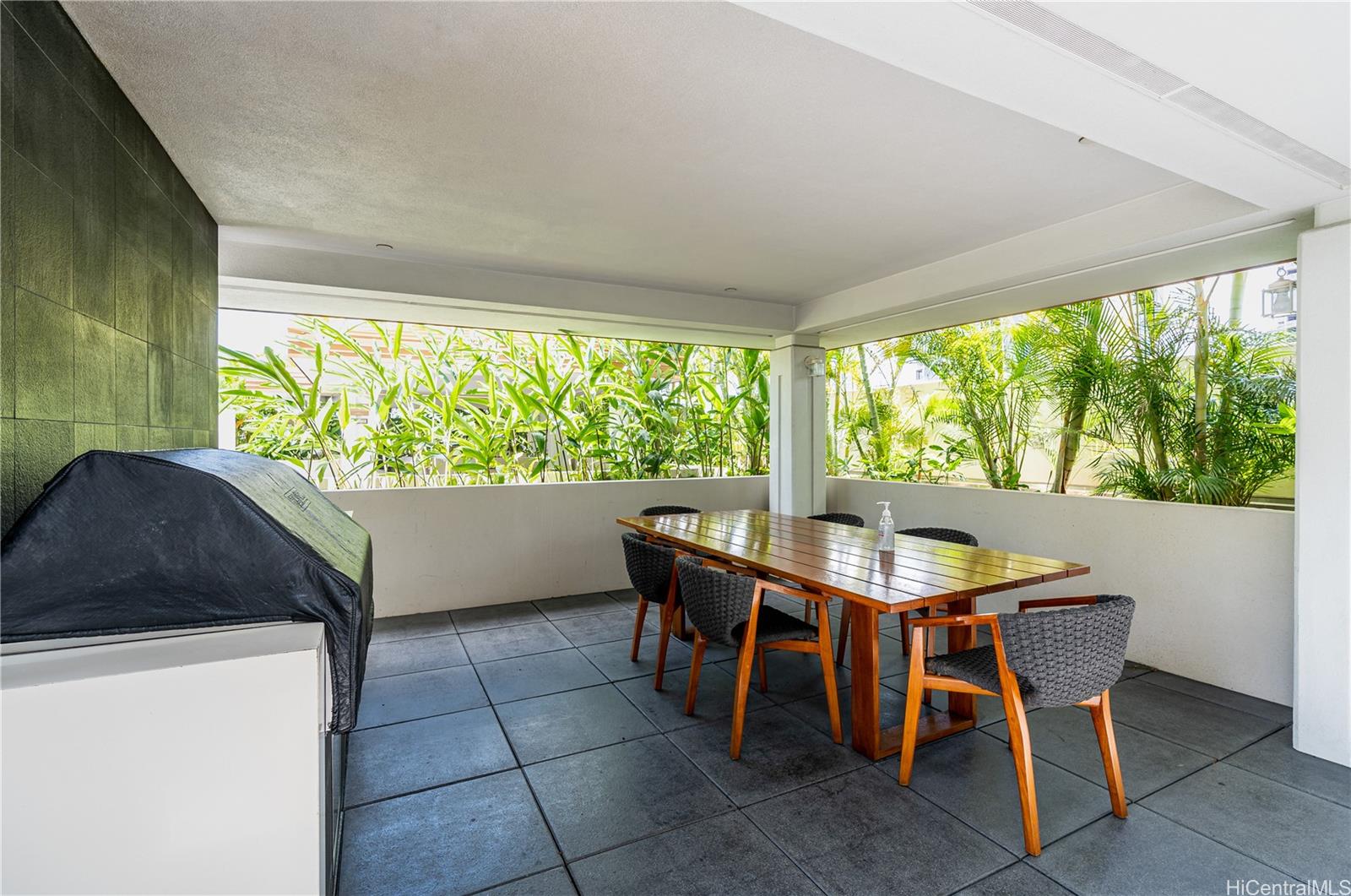 The Collection condo # 3409, Honolulu, Hawaii - photo 20 of 25