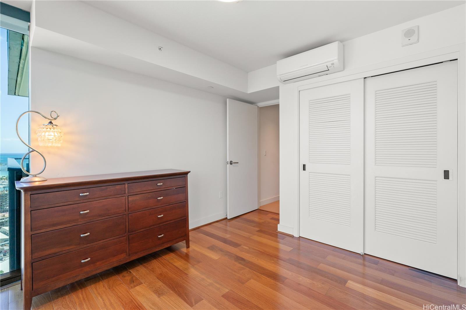 The Collection condo # 3409, Honolulu, Hawaii - photo 7 of 25