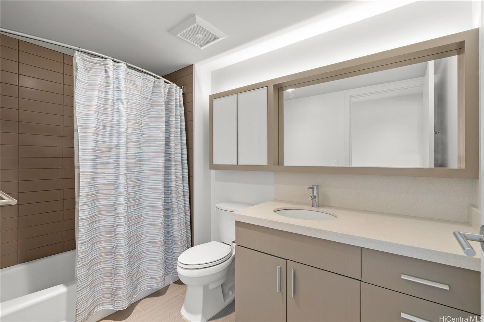 The Collection condo # 3409, Honolulu, Hawaii - photo 8 of 25