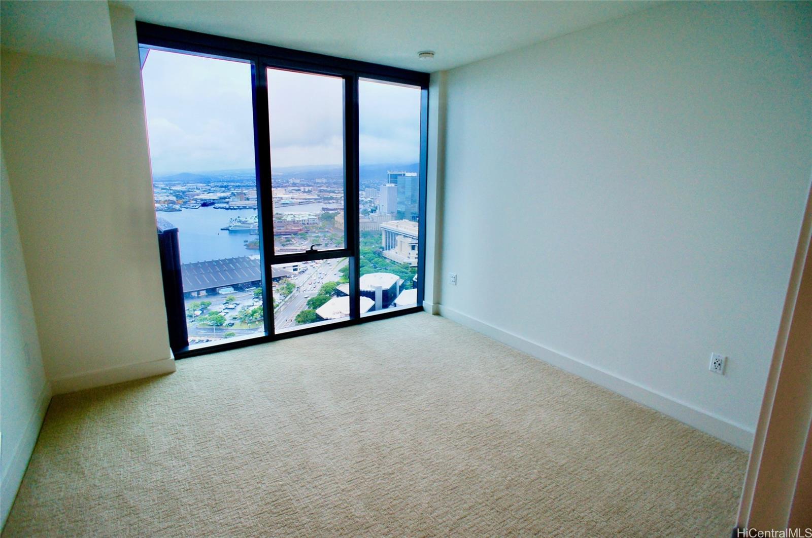 The Collection condo # 3604, Honolulu, Hawaii - photo 3 of 8