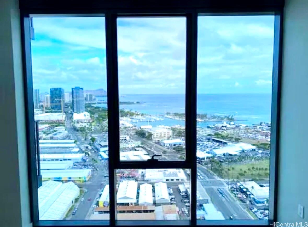 The Collection condo # 3707, Honolulu, Hawaii - photo 2 of 8