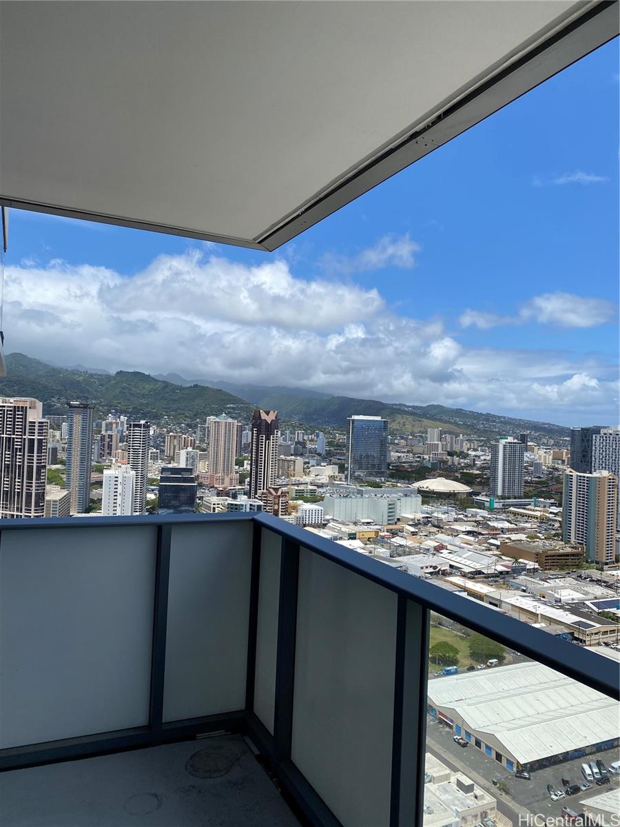 The Collection condo # 4207, Honolulu, Hawaii - photo 3 of 21