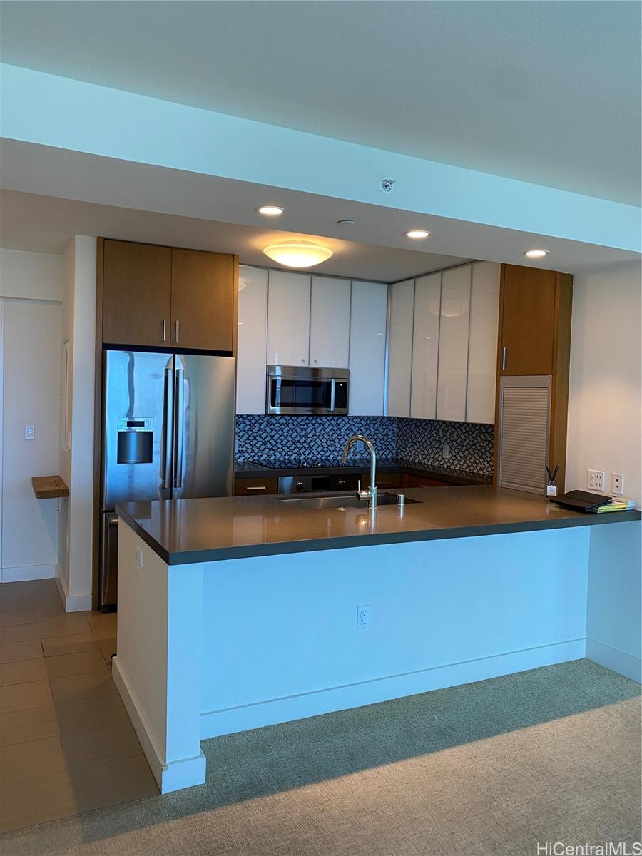 The Collection condo # 4207, Honolulu, Hawaii - photo 5 of 21