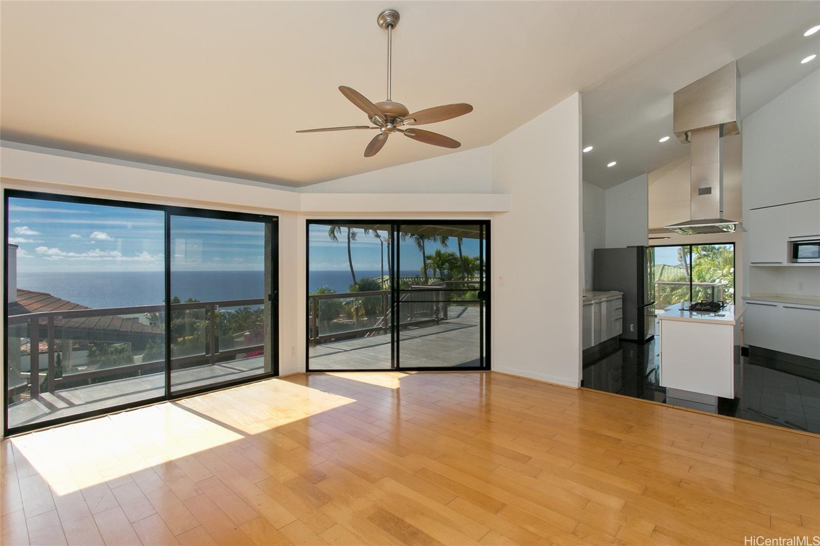 600 Kahiau Loop Honolulu - Rental - photo 6 of 19