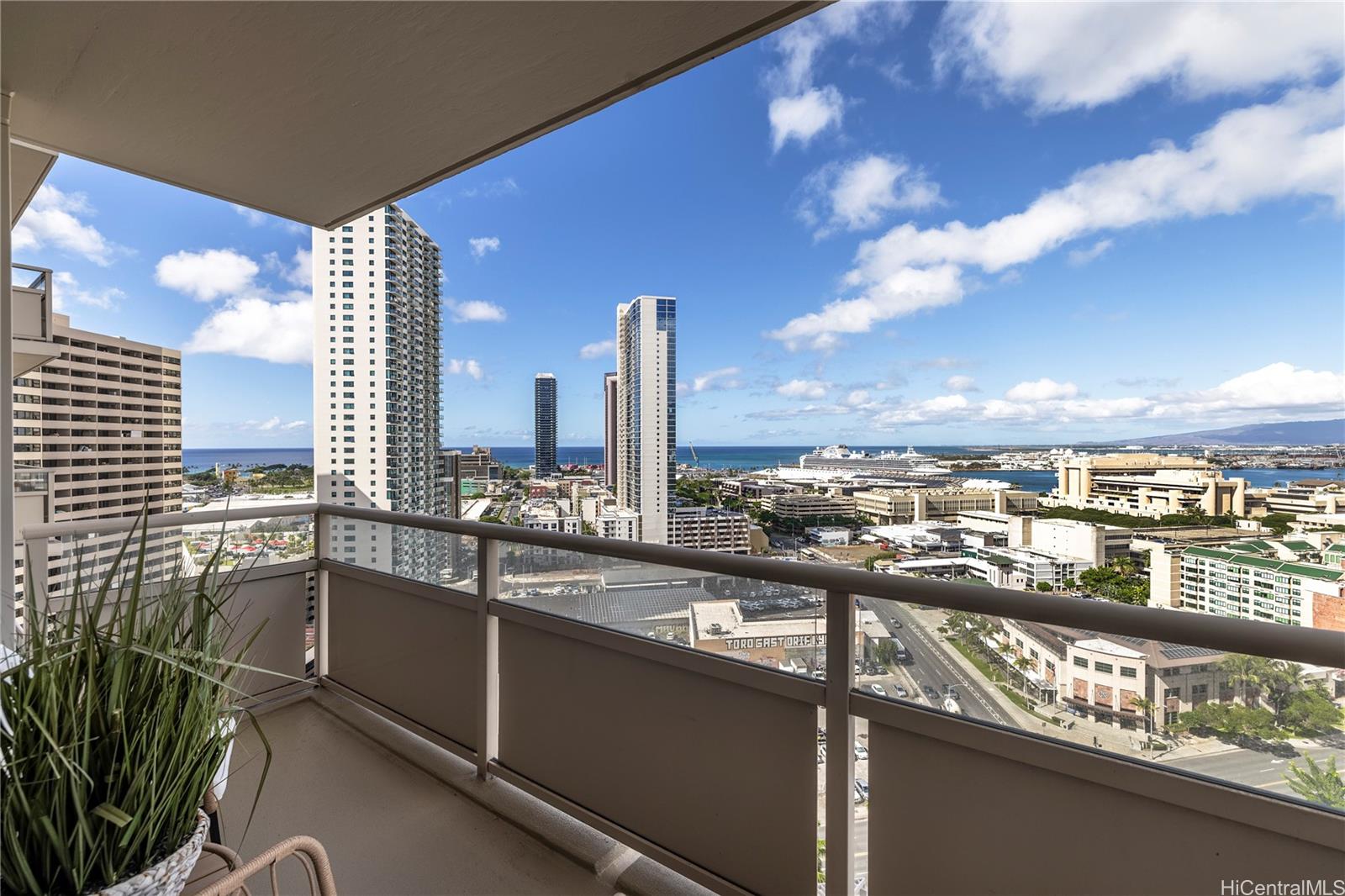 Keola Lai condo # 2003, Honolulu, Hawaii - photo 15 of 20