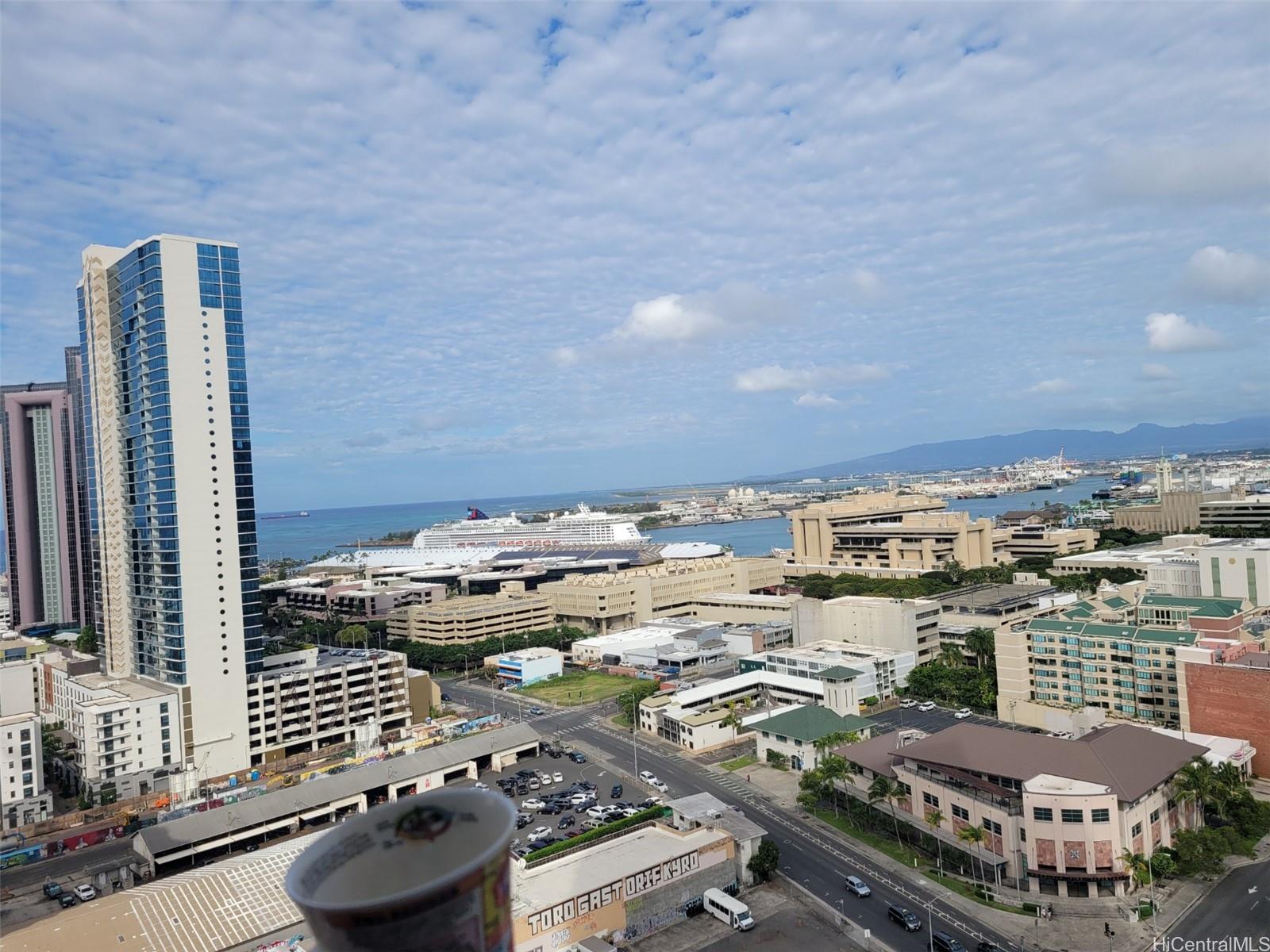 600 Queen St Honolulu - Rental - photo 4 of 25