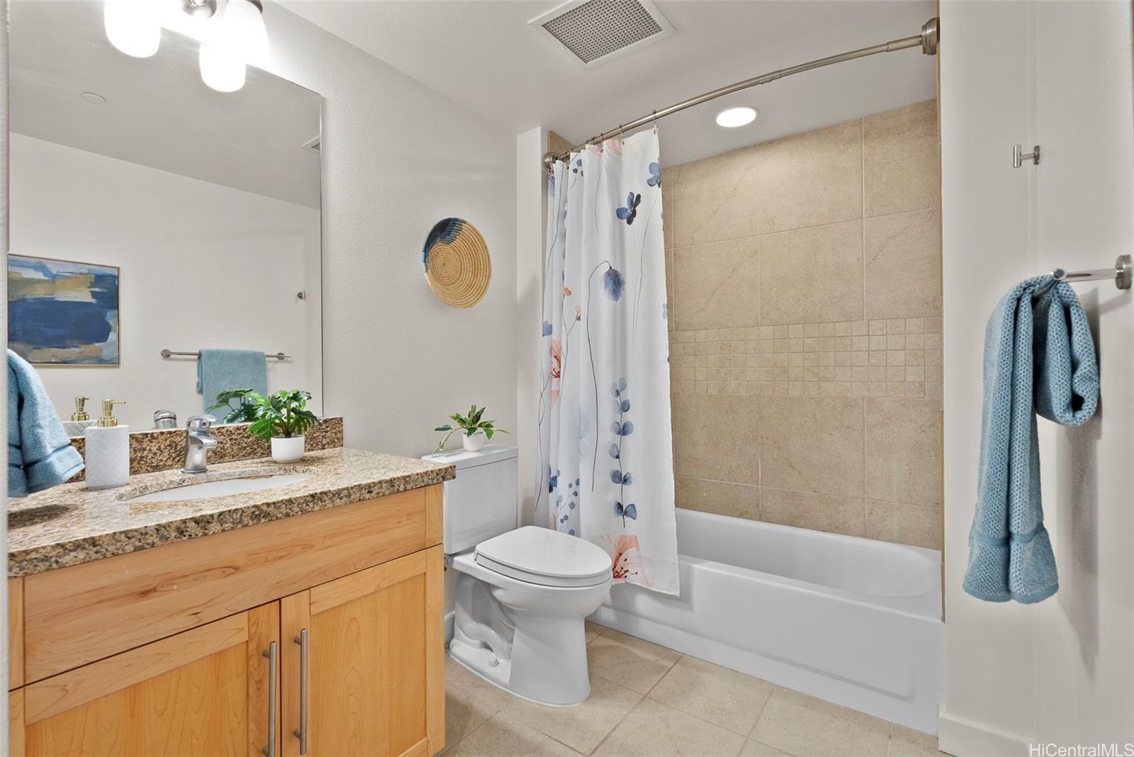 Keola Lai condo # 2407, Honolulu, Hawaii - photo 15 of 22