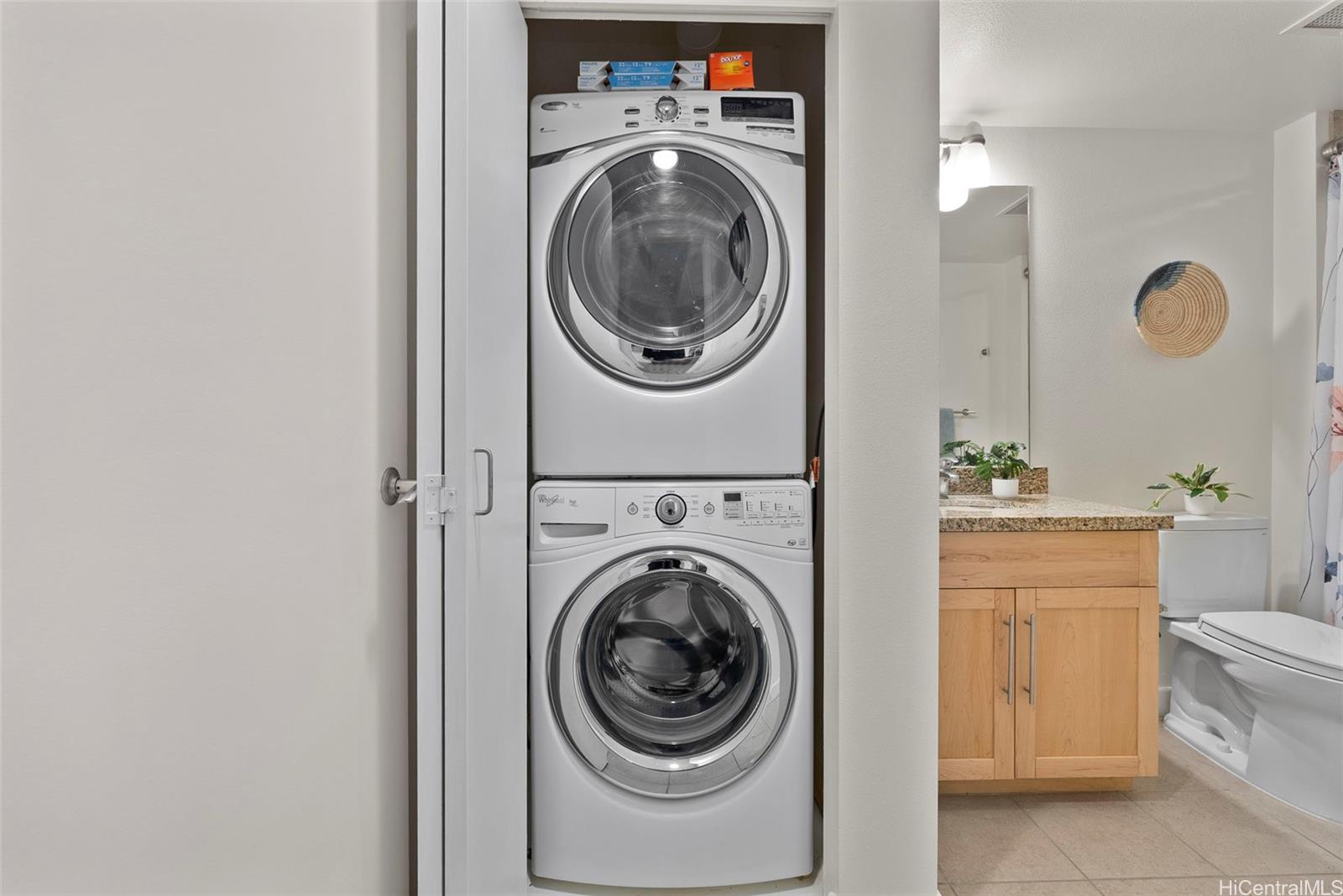 Keola Lai condo # 2407, Honolulu, Hawaii - photo 16 of 22