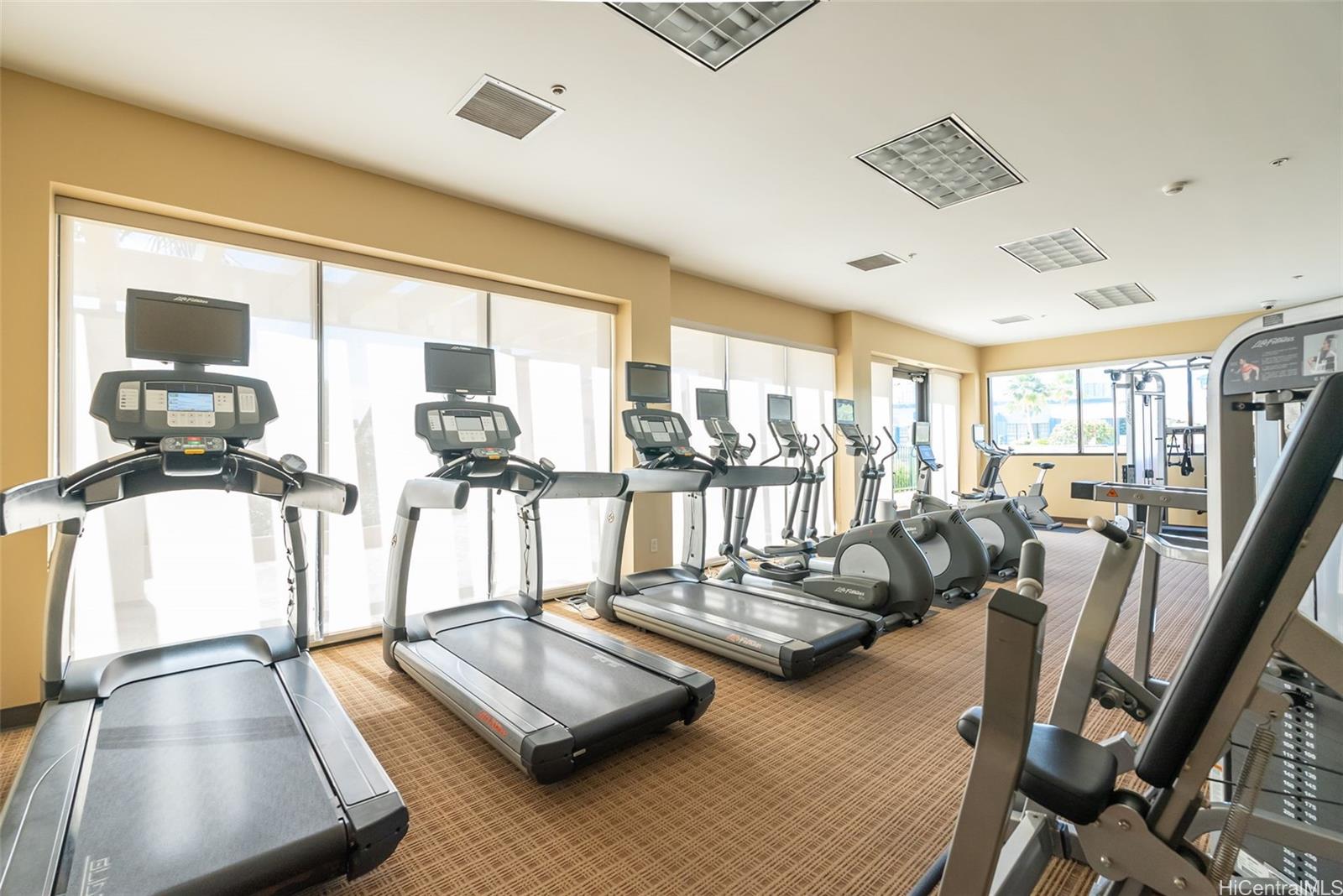 Keola Lai condo # 2407, Honolulu, Hawaii - photo 19 of 22