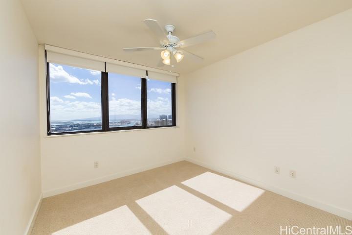 600 Queen St Honolulu - Rental - photo 8 of 17