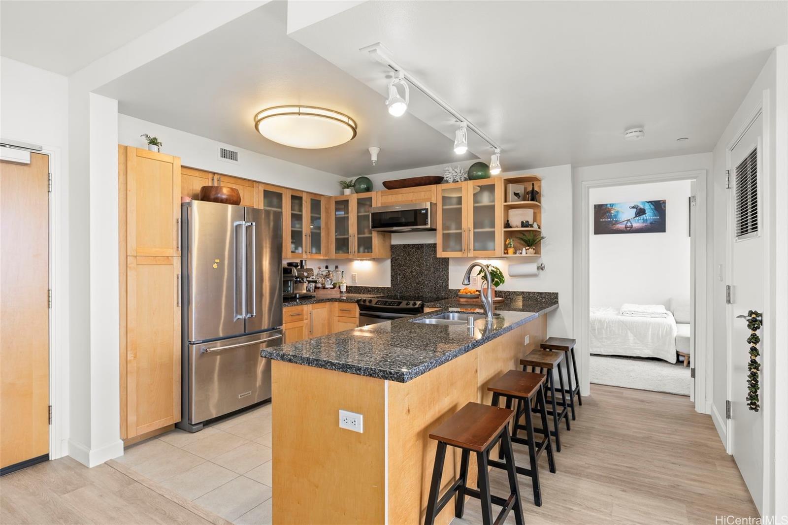 Keola Lai condo # 607, Honolulu, Hawaii - photo 6 of 20