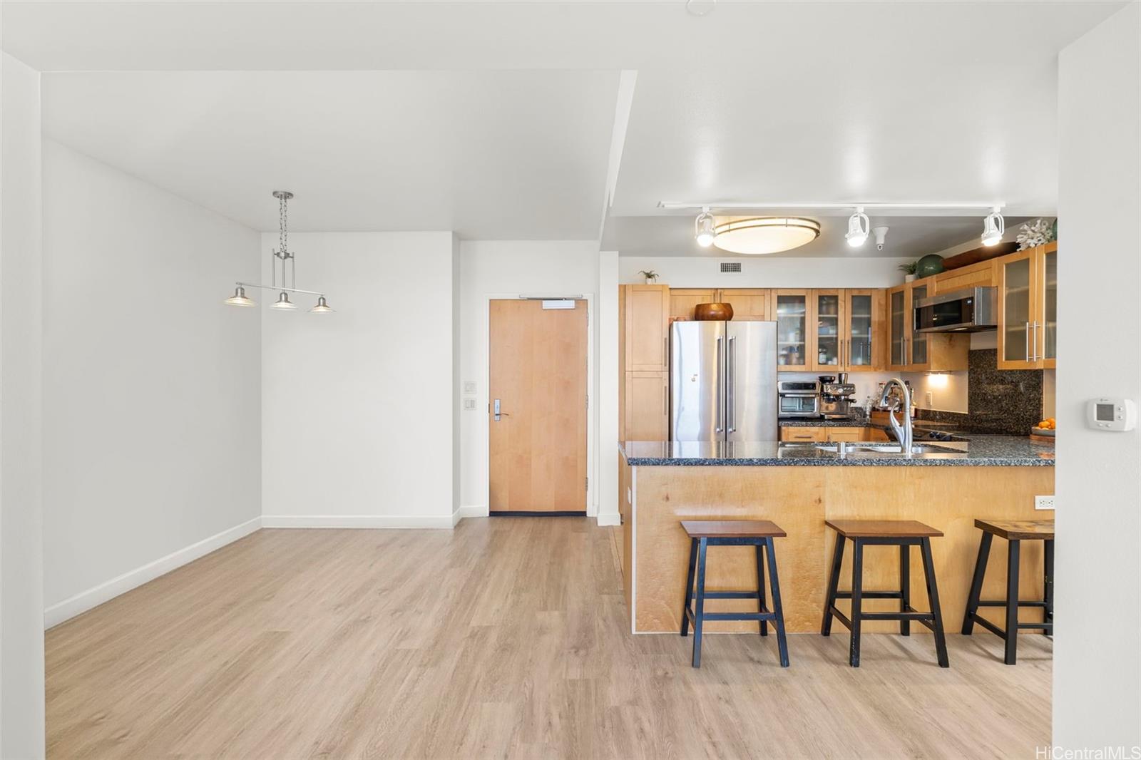 Keola Lai condo # 607, Honolulu, Hawaii - photo 9 of 24