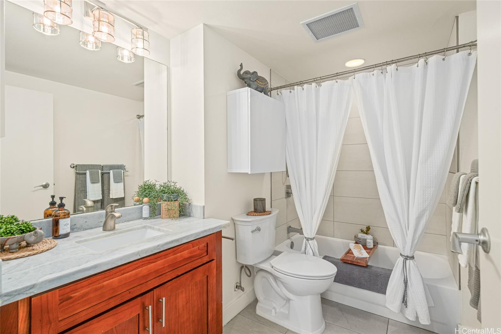 Keola Lai condo # 612, Honolulu, Hawaii - photo 11 of 25