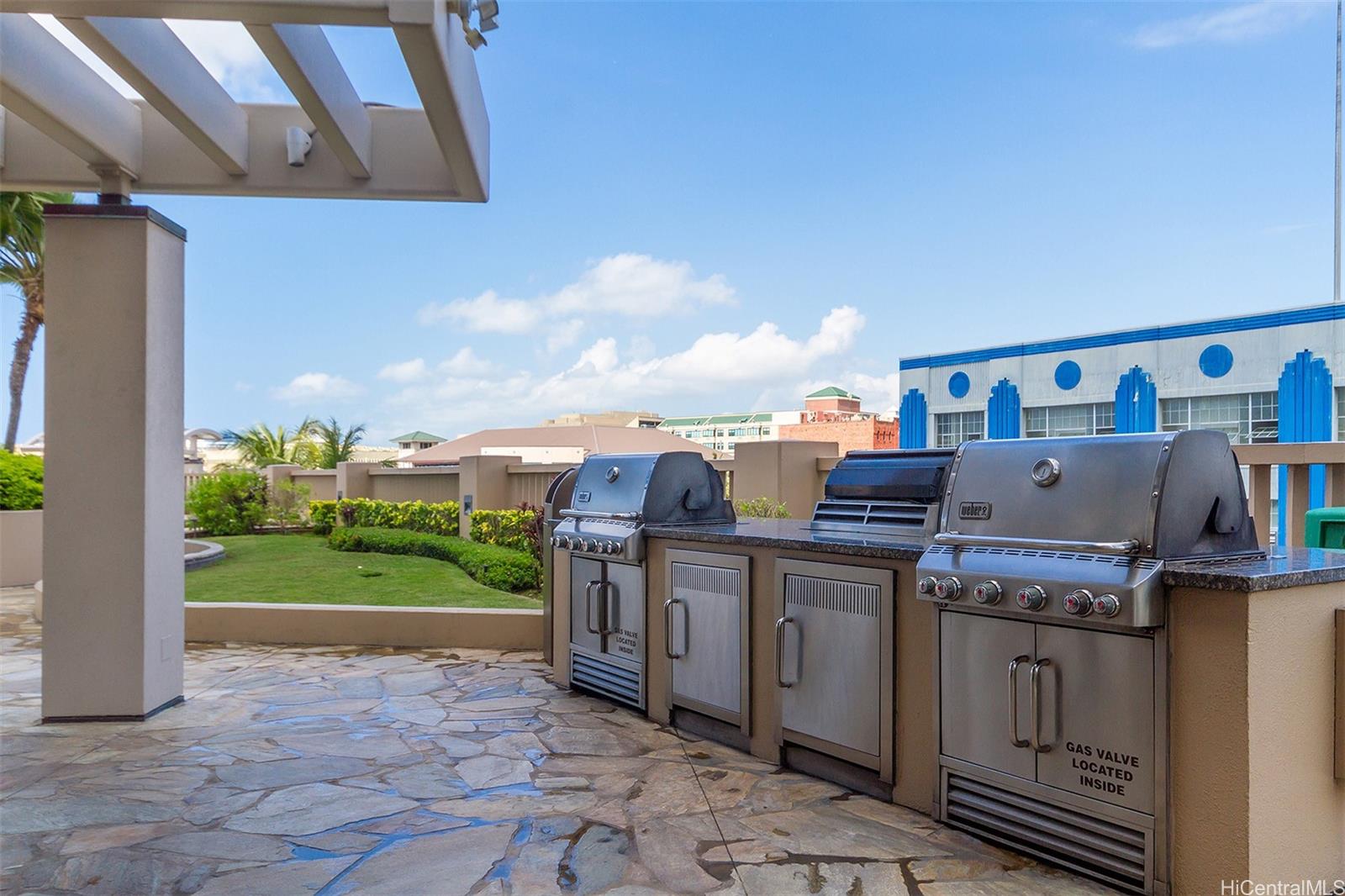 600 Queen St Honolulu - Rental - photo 13 of 18