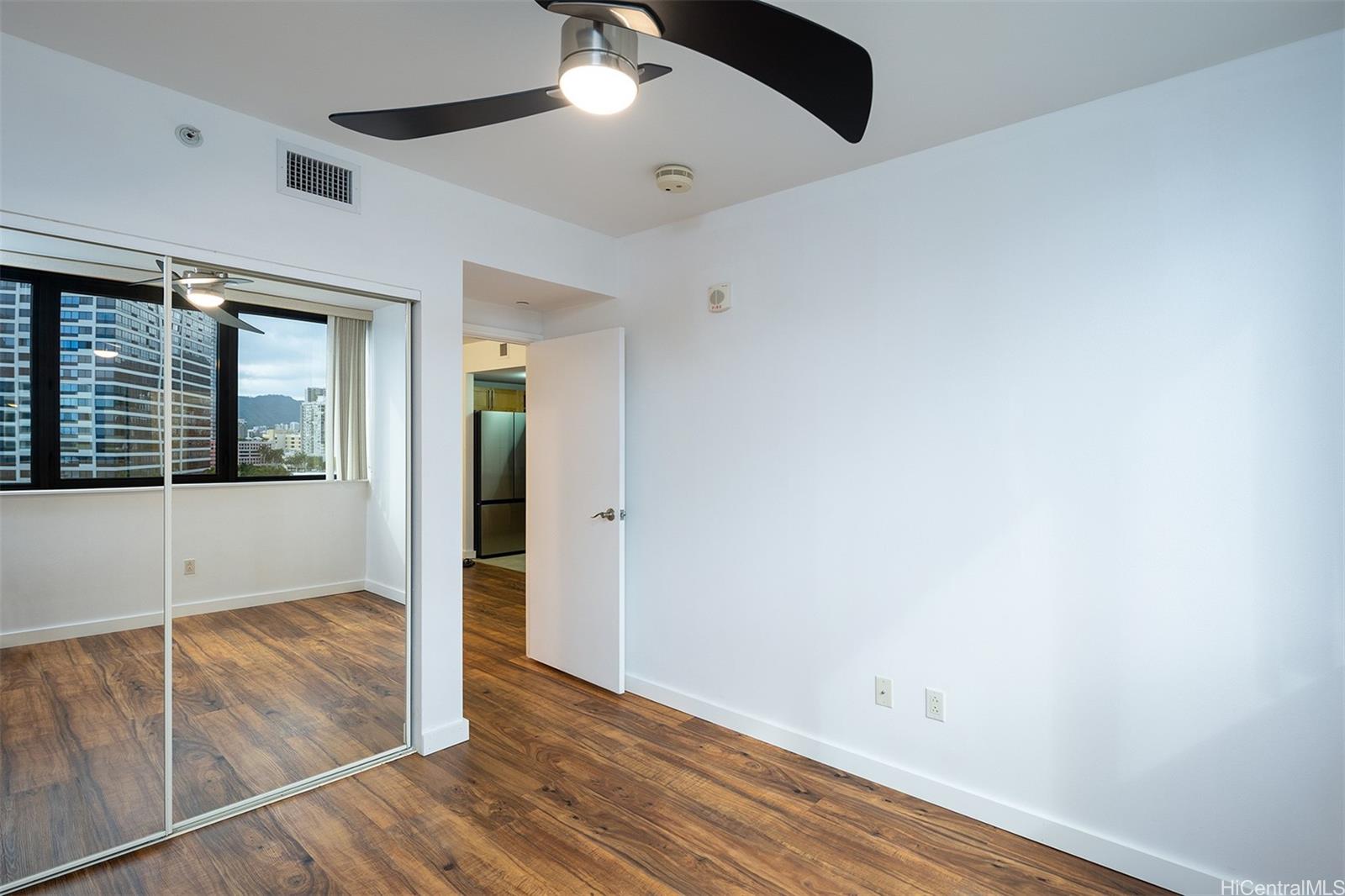 600 Queen St Honolulu - Rental - photo 7 of 18