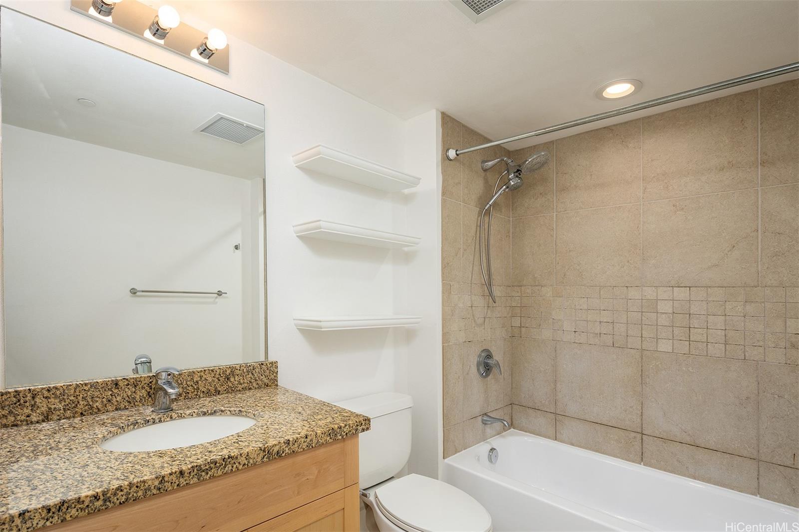 600 Queen St Honolulu - Rental - photo 9 of 18