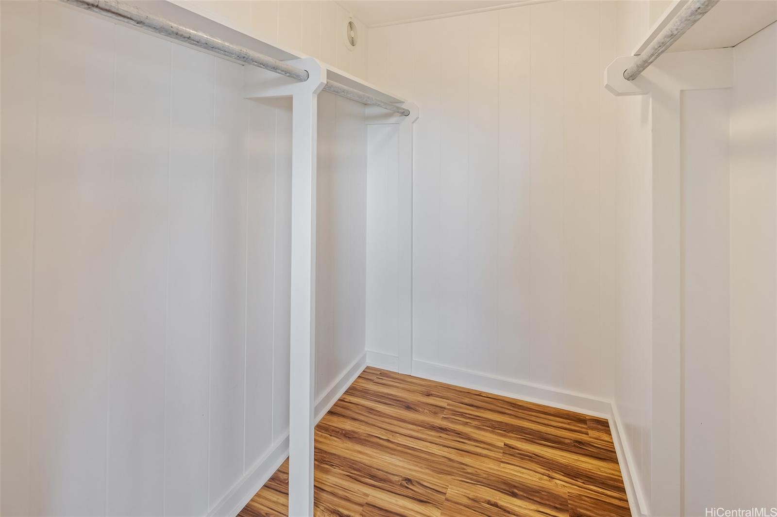 6011 Kaniela Pl Honolulu - Rental - photo 10 of 20