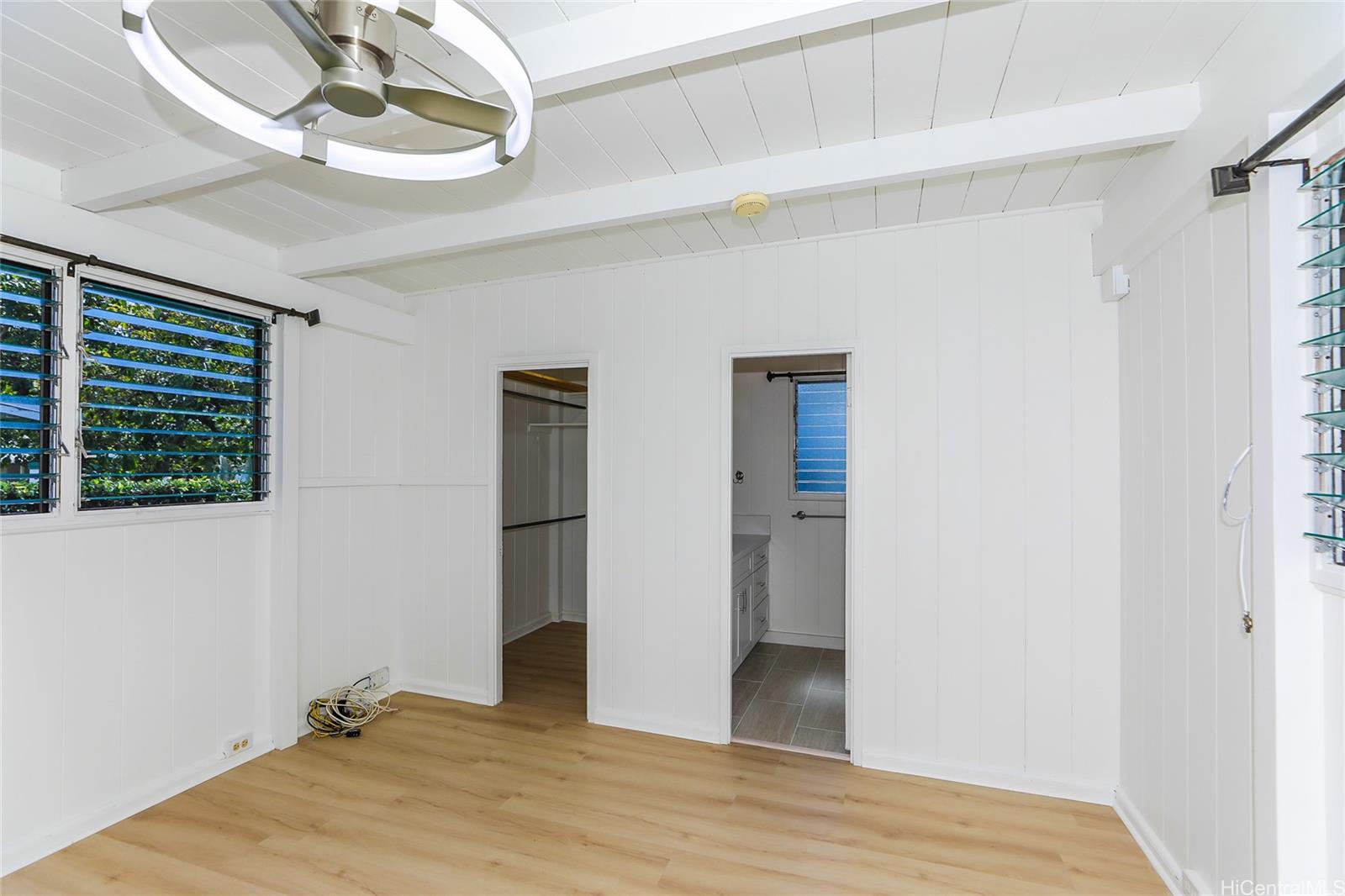 6017  Kaupalena Street Kuliouou, Diamond Head home - photo 15 of 24