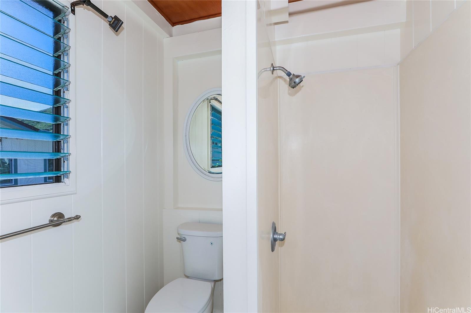 6017  Kaupalena Street Kuliouou, Diamond Head home - photo 18 of 24