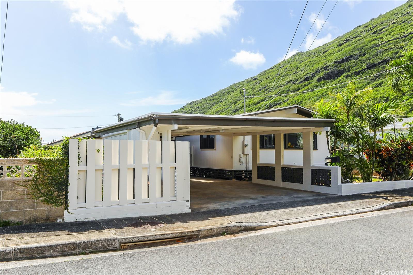 6017  Kaupalena Street Kuliouou, Diamond Head home - photo 24 of 24