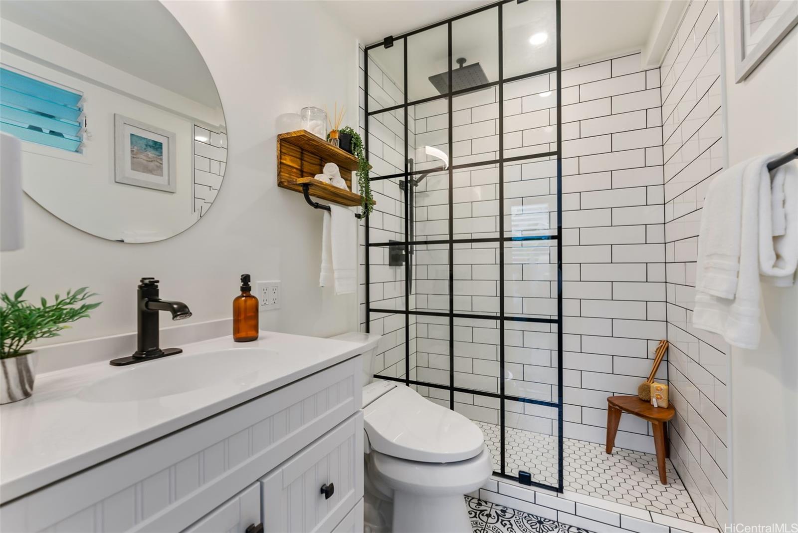 6018  Kaupalena Street Kuliouou, Diamond Head home - photo 18 of 25