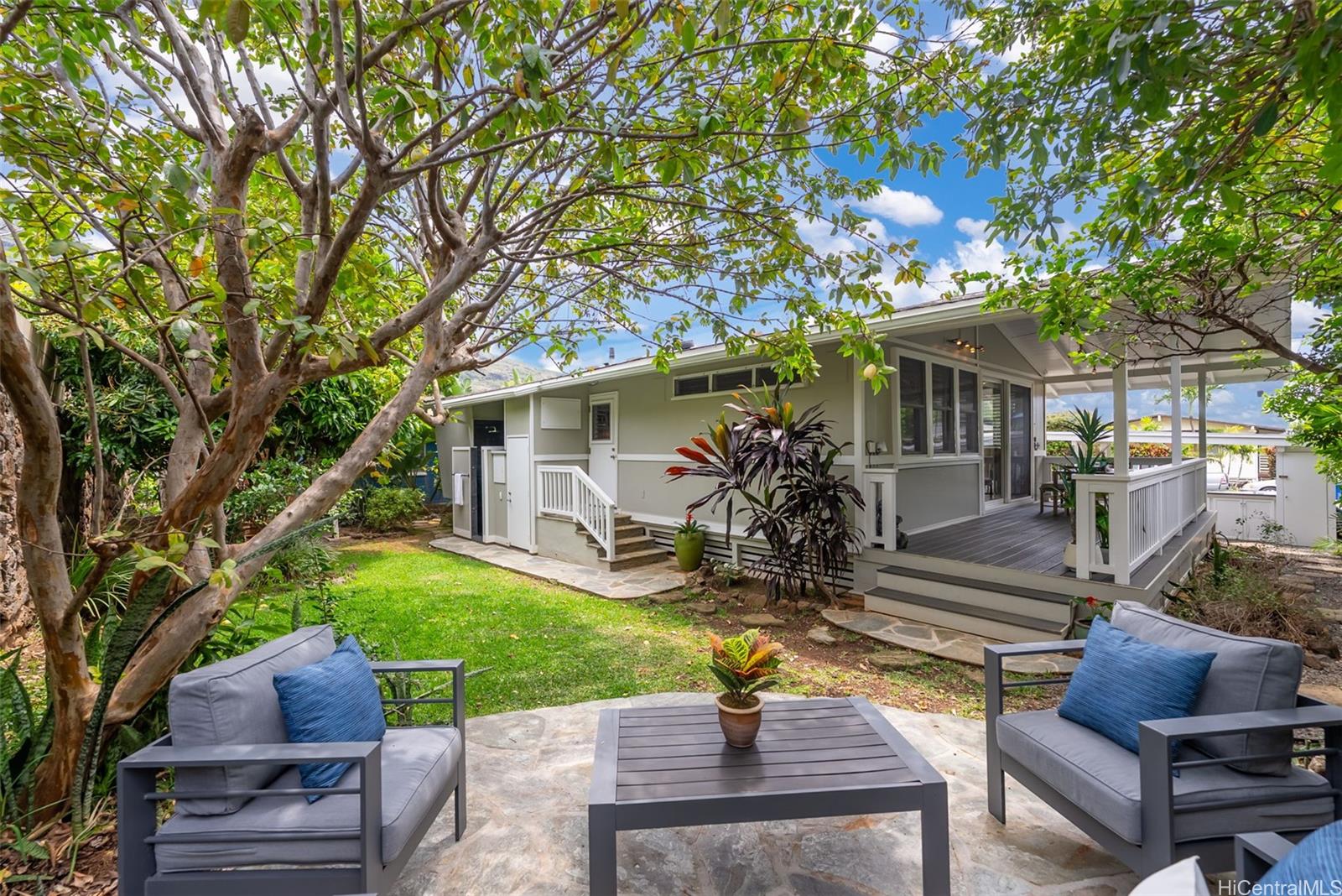 6018  Kaupalena Street Kuliouou, Diamond Head home - photo 19 of 25