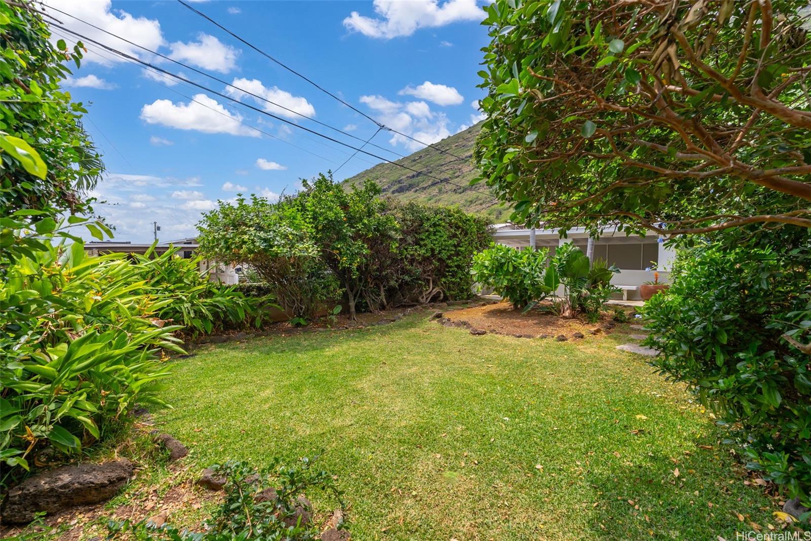 6018  Kaupalena Street Kuliouou, Diamond Head home - photo 3 of 25