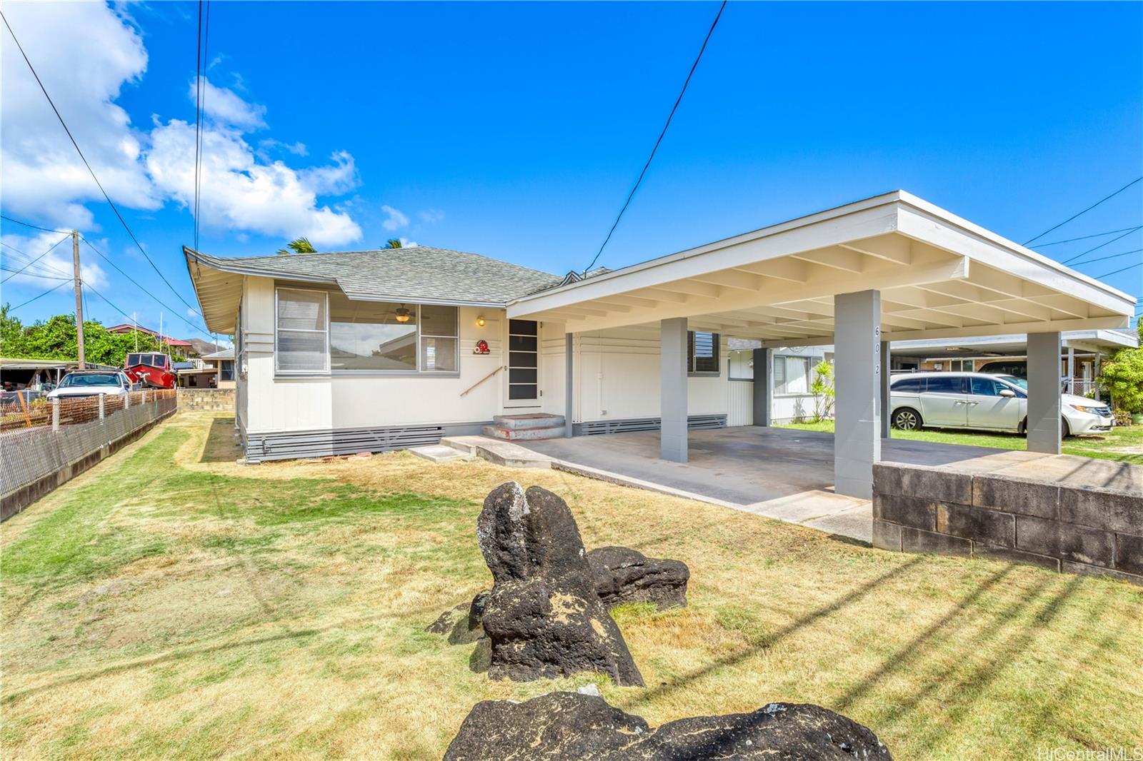 602  Halela Street Coconut Grove, Kailua home - photo 2 of 23