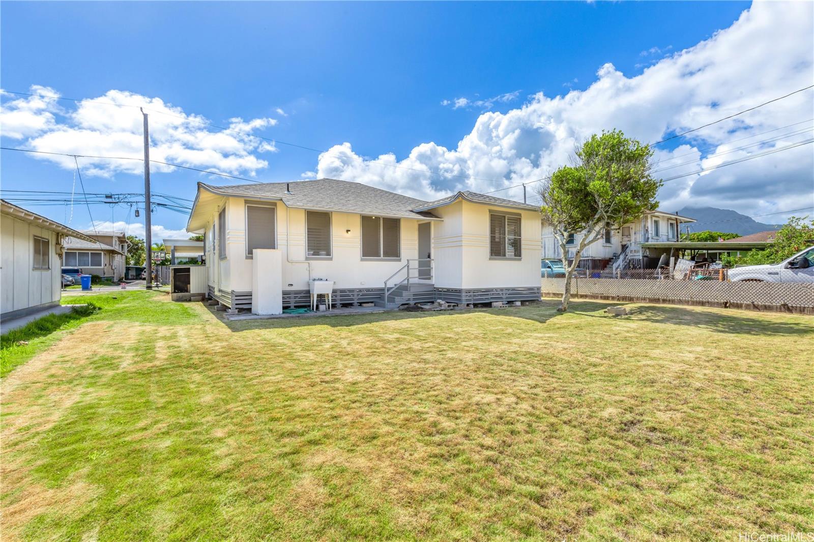 602  Halela Street Coconut Grove, Kailua home - photo 15 of 23