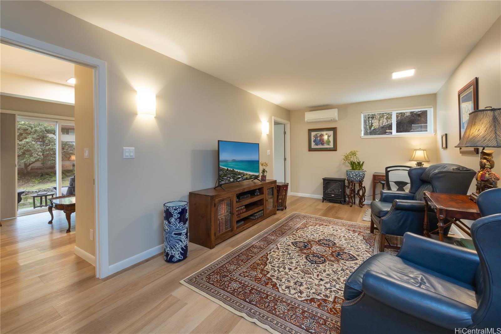 6046  Haleola Street Niu Valley, Diamond Head home - photo 21 of 24