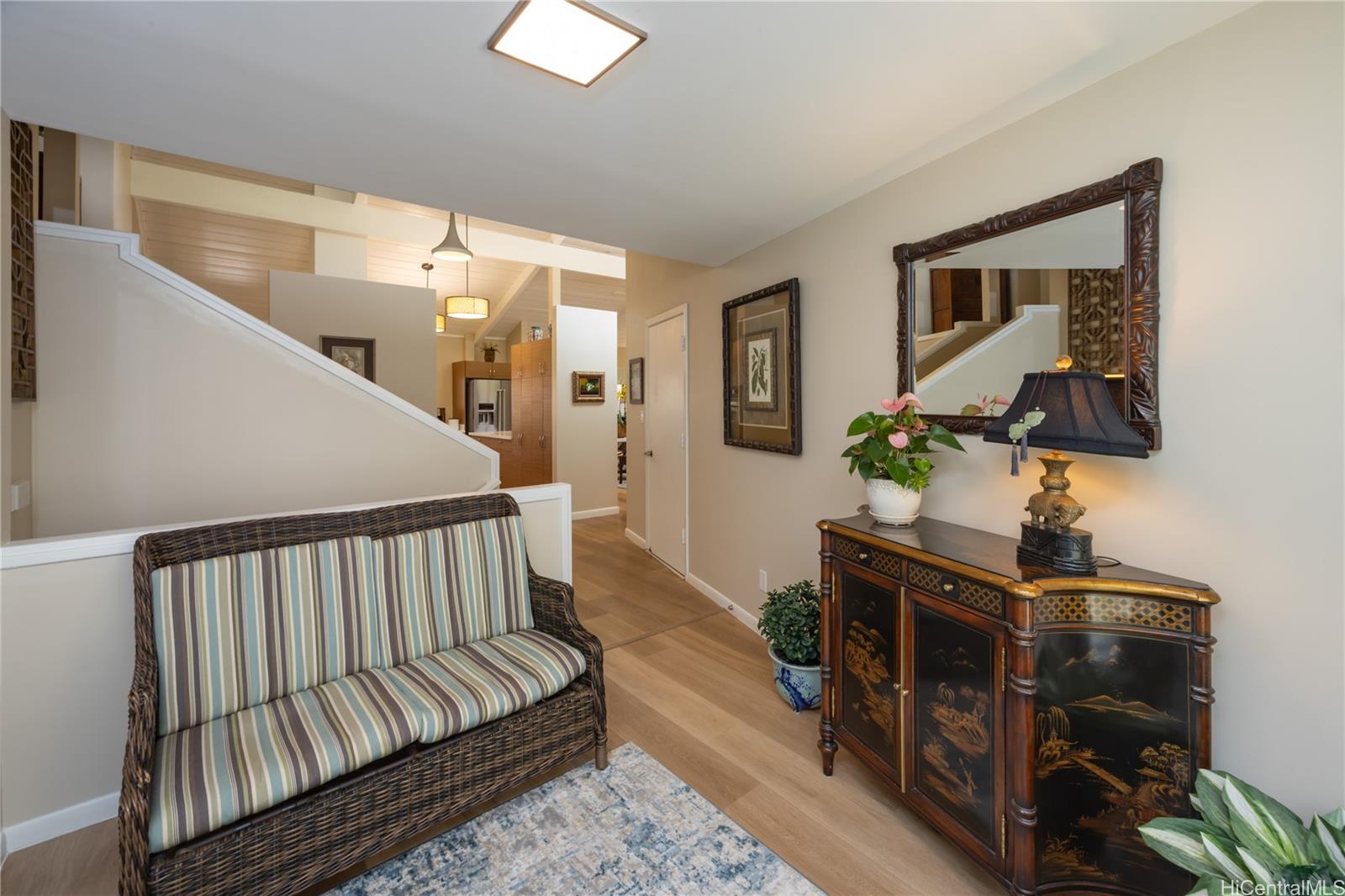 6046  Haleola Street Niu Valley, Diamond Head home - photo 8 of 24