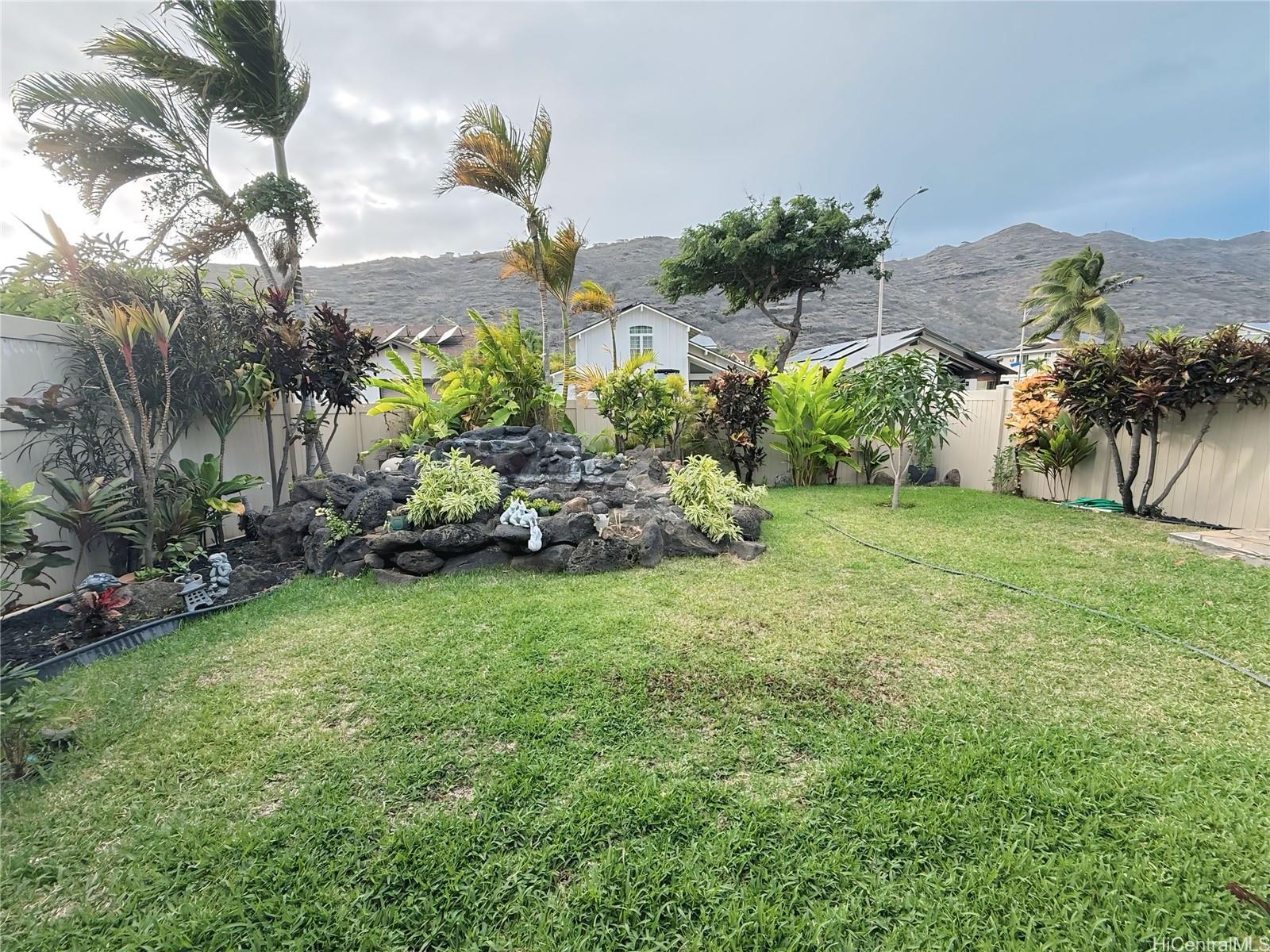 607  Kealahou Street Kalama Valley, Hawaii Kai home - photo 6 of 22