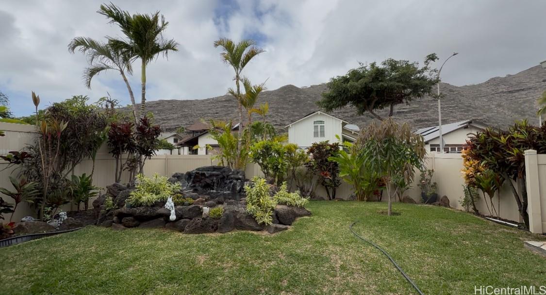 607  Kealahou Street Kalama Valley, Hawaii Kai home - photo 9 of 22
