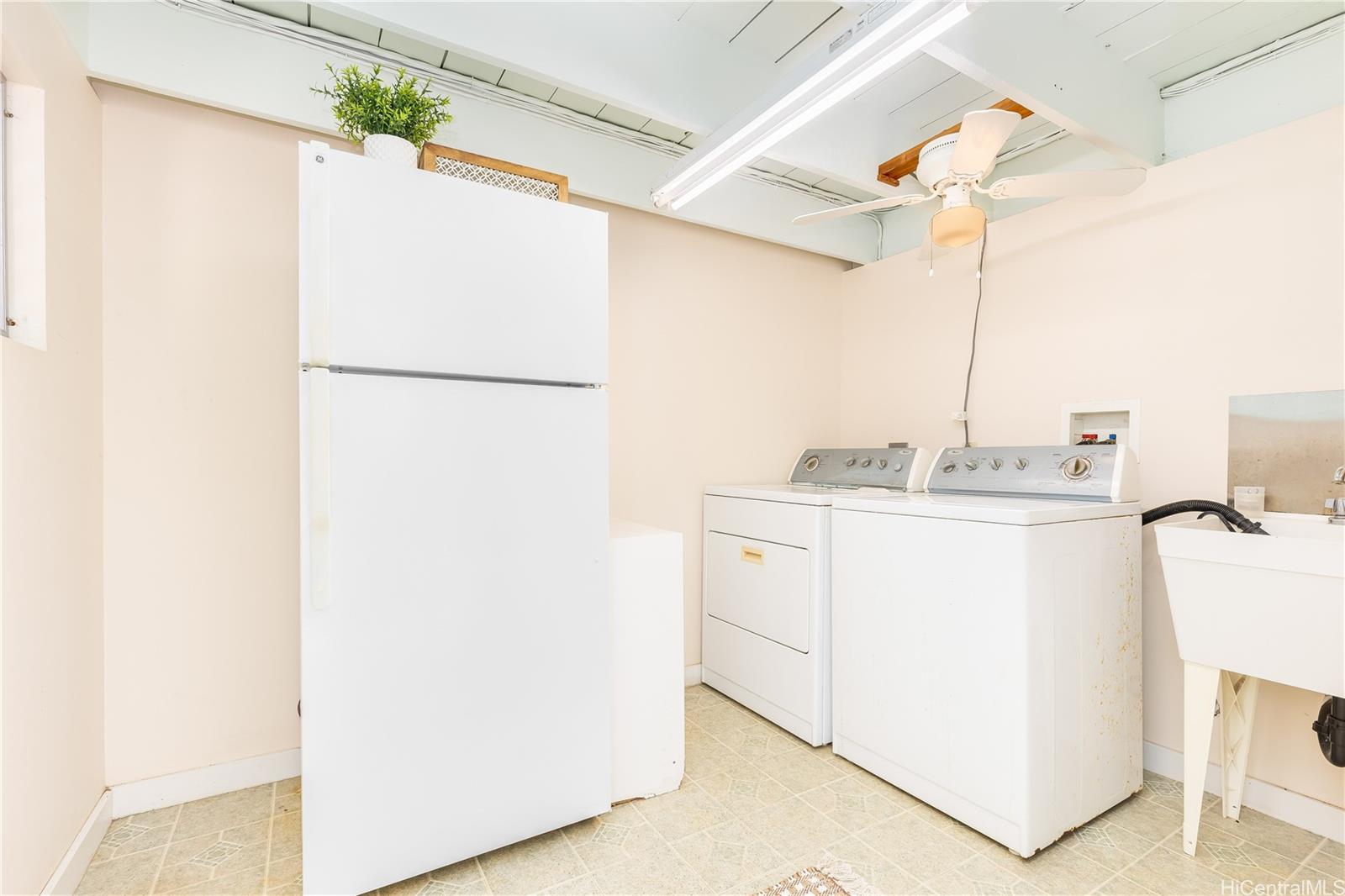 609  Hunapaa Street Kahala-puupanini, Diamond Head home - photo 18 of 25