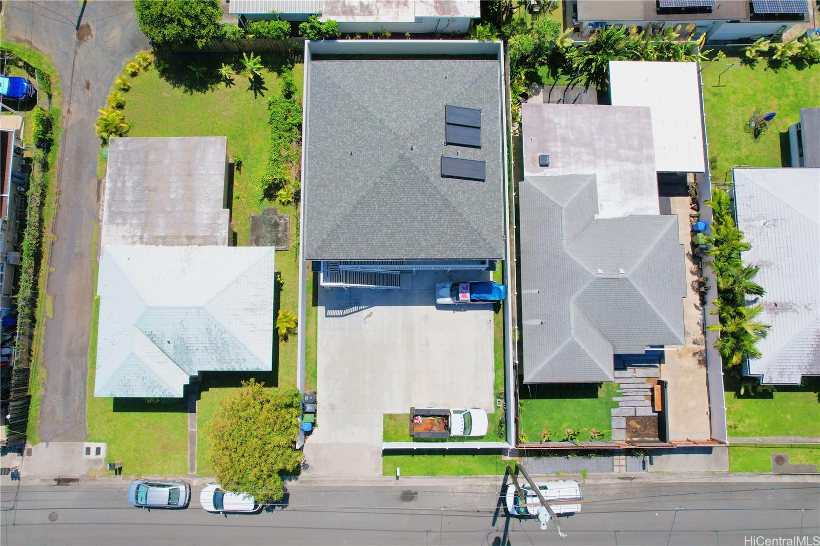 609  Olomana St Coconut Grove, Kailua home - photo 4 of 20