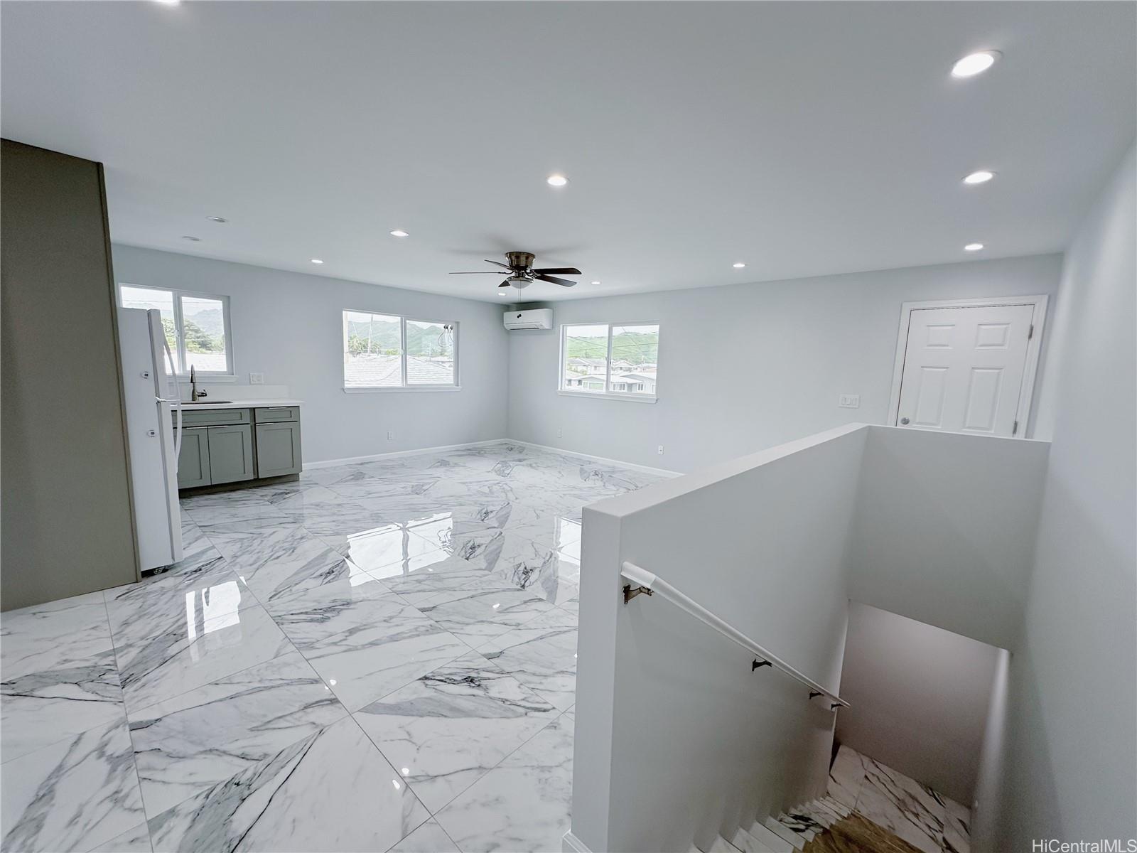 609  Olomana St Coconut Grove, Kailua home - photo 7 of 20