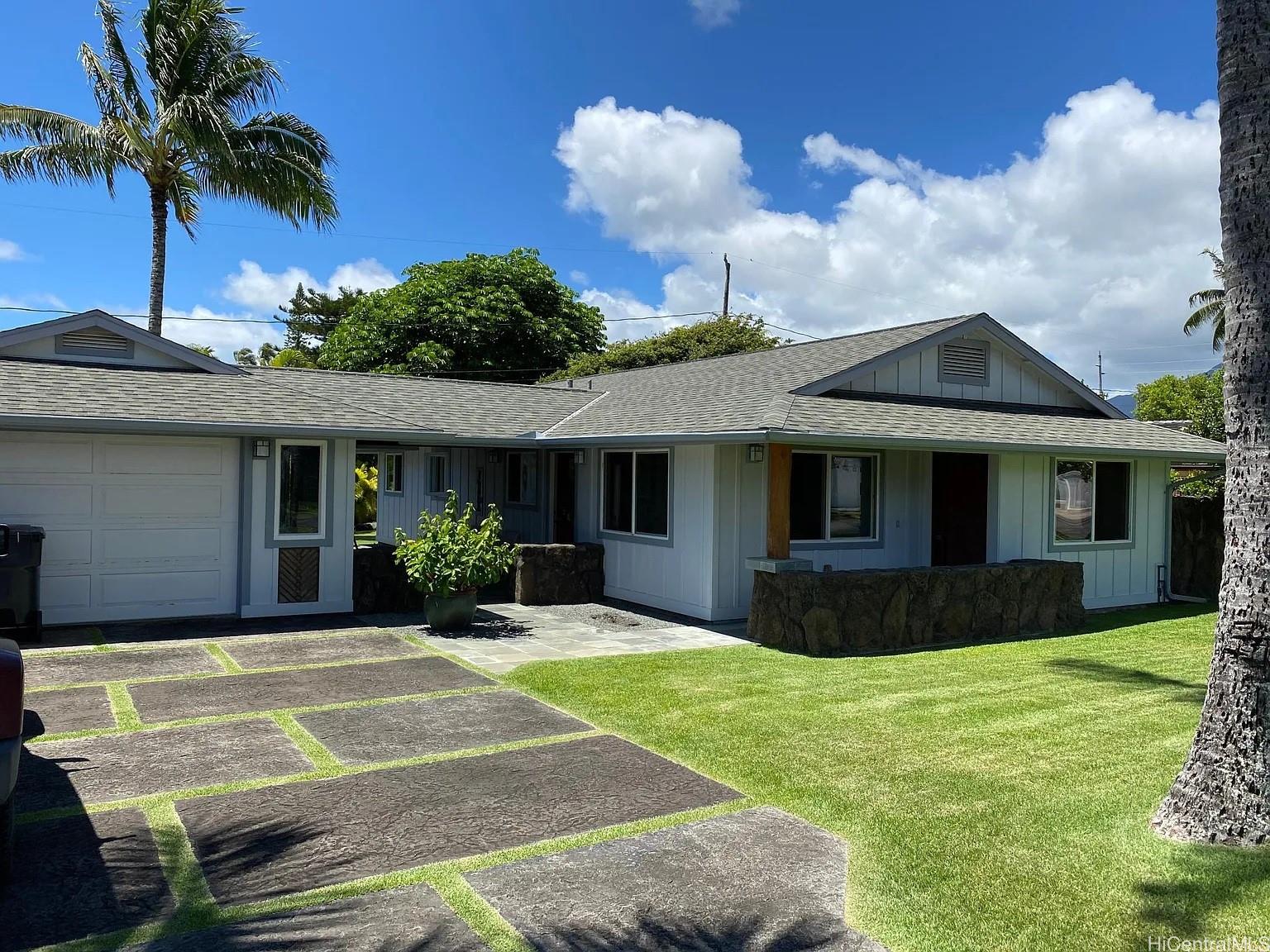 61 Wilikoki Place Kailua - Rental - photo 2 of 20