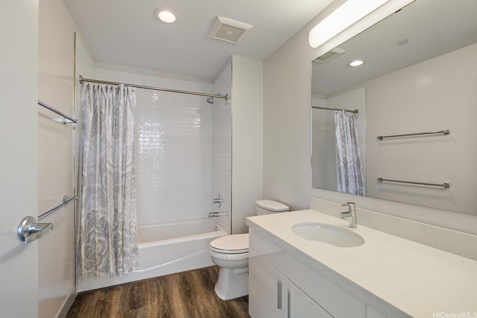 The Collection condo # M201, Honolulu, Hawaii - photo 13 of 25