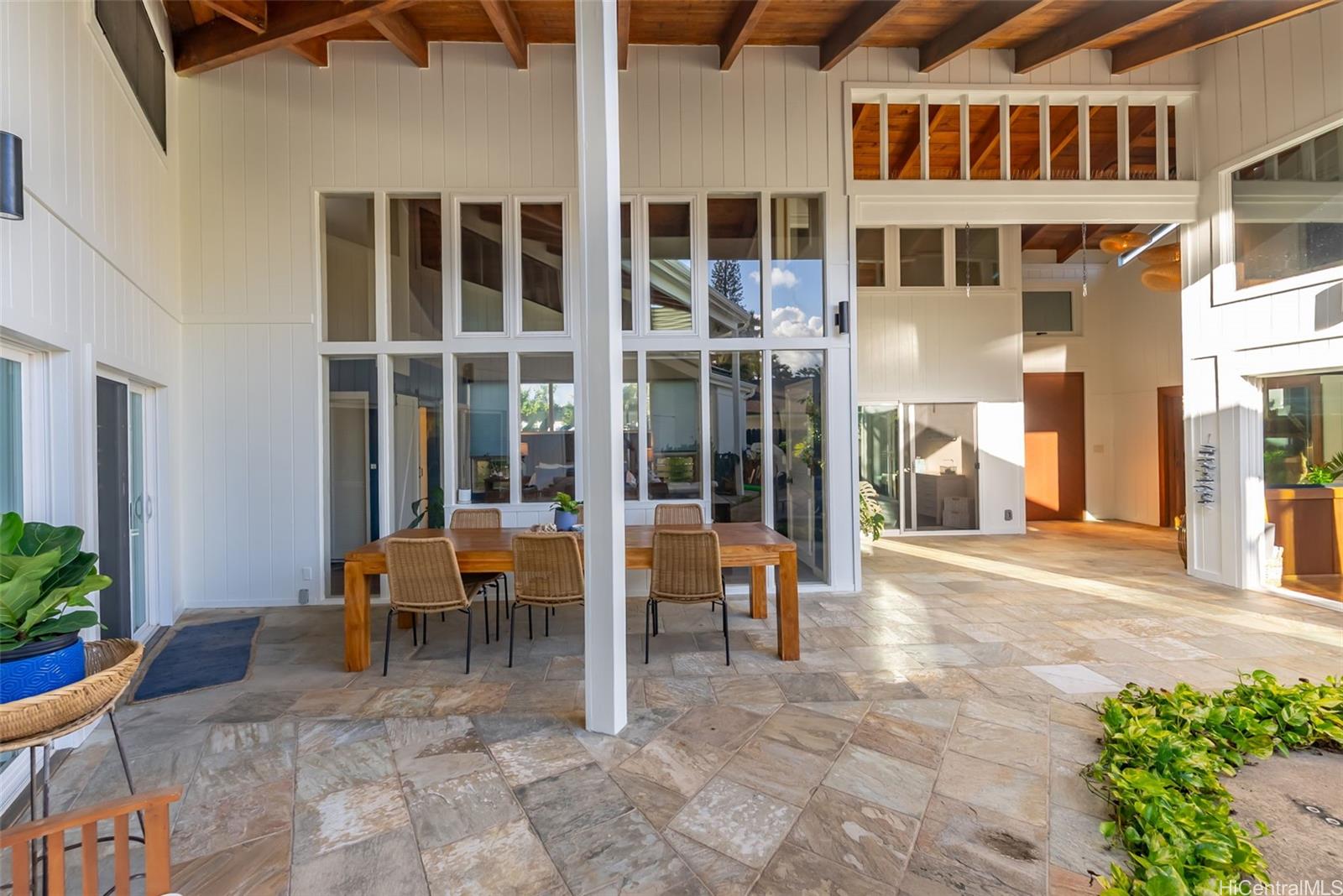 610  Milokai Street Kaimalino, Kailua home - photo 7 of 25