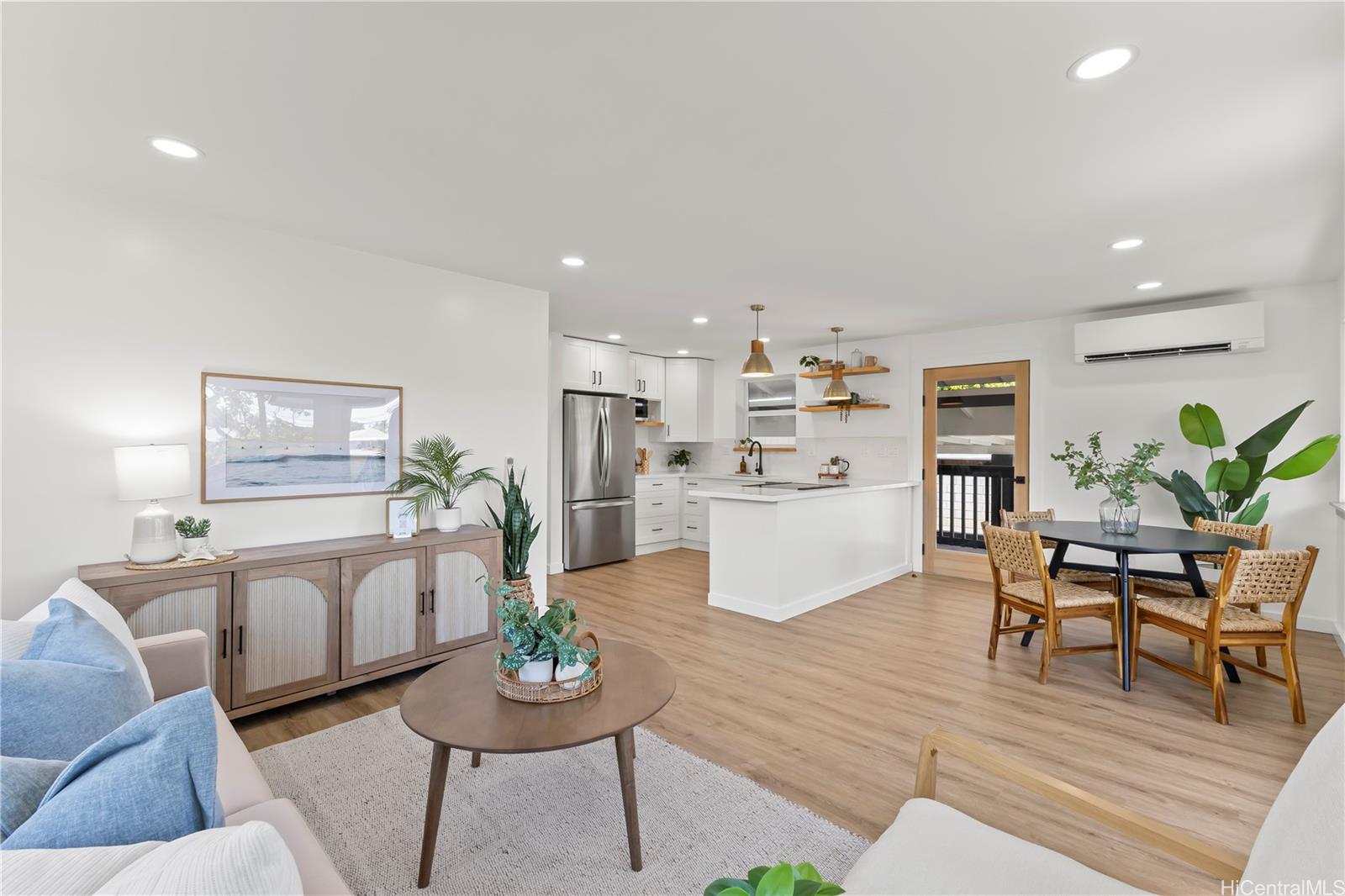 610 A  Halela Street Coconut Grove, Kailua home - photo 4 of 25