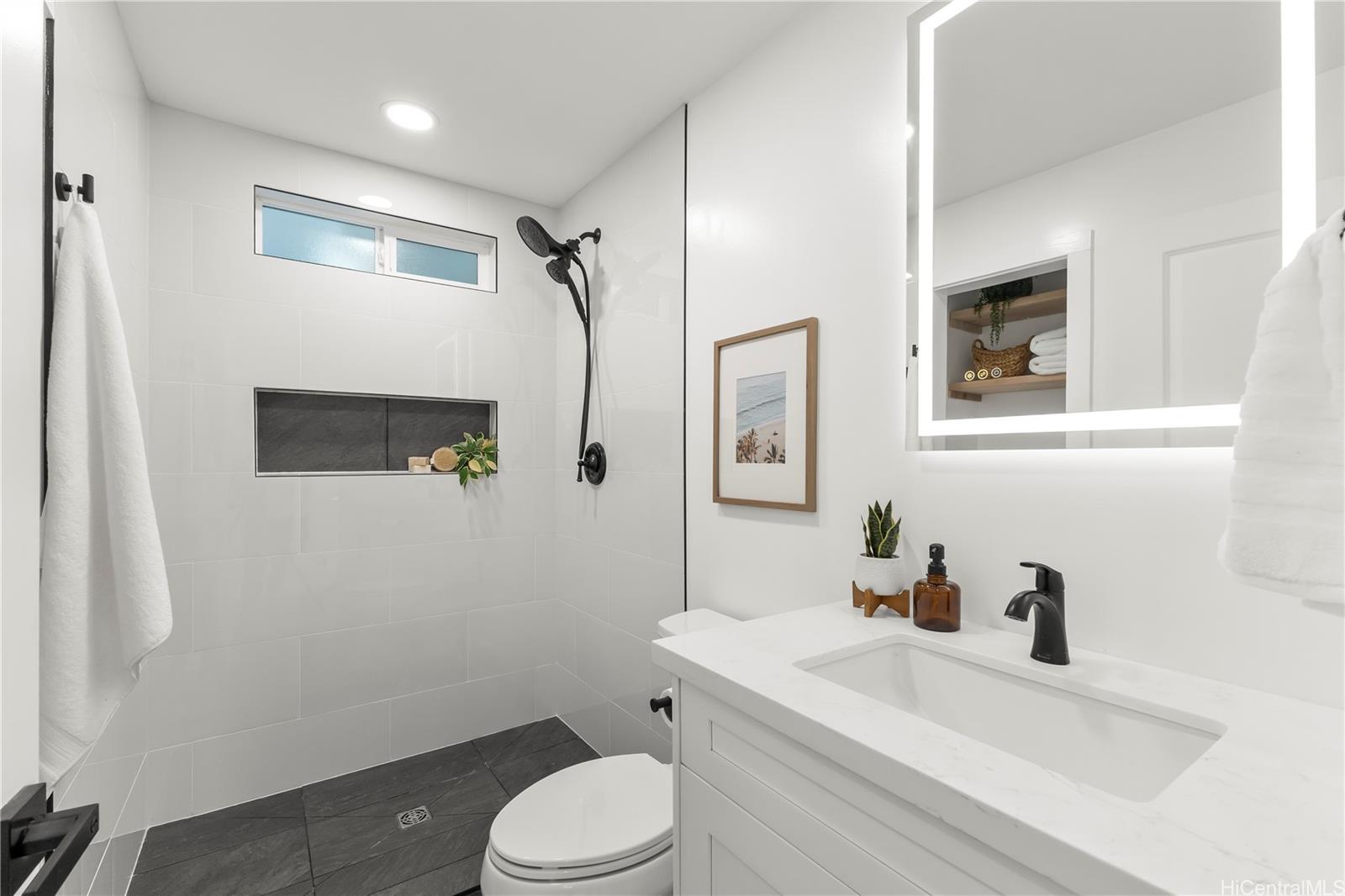 610 A  Halela Street Coconut Grove, Kailua home - photo 9 of 25