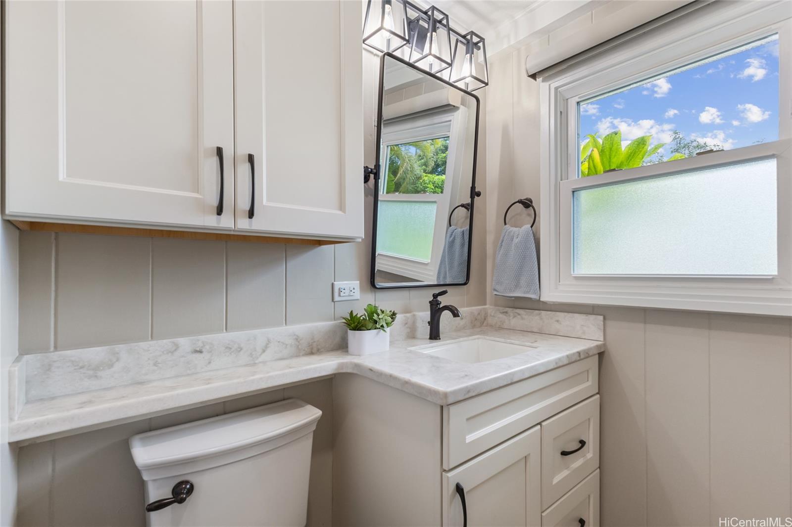611  Paokano Loop Enchanted Lake, Kailua home - photo 14 of 25