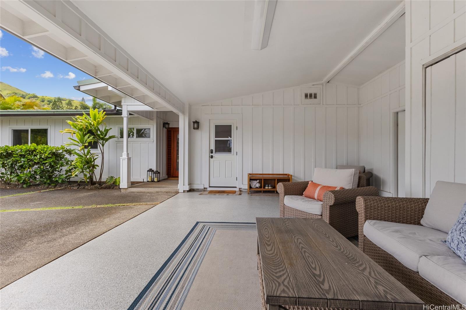 611  Paokano Loop Enchanted Lake, Kailua home - photo 10 of 25
